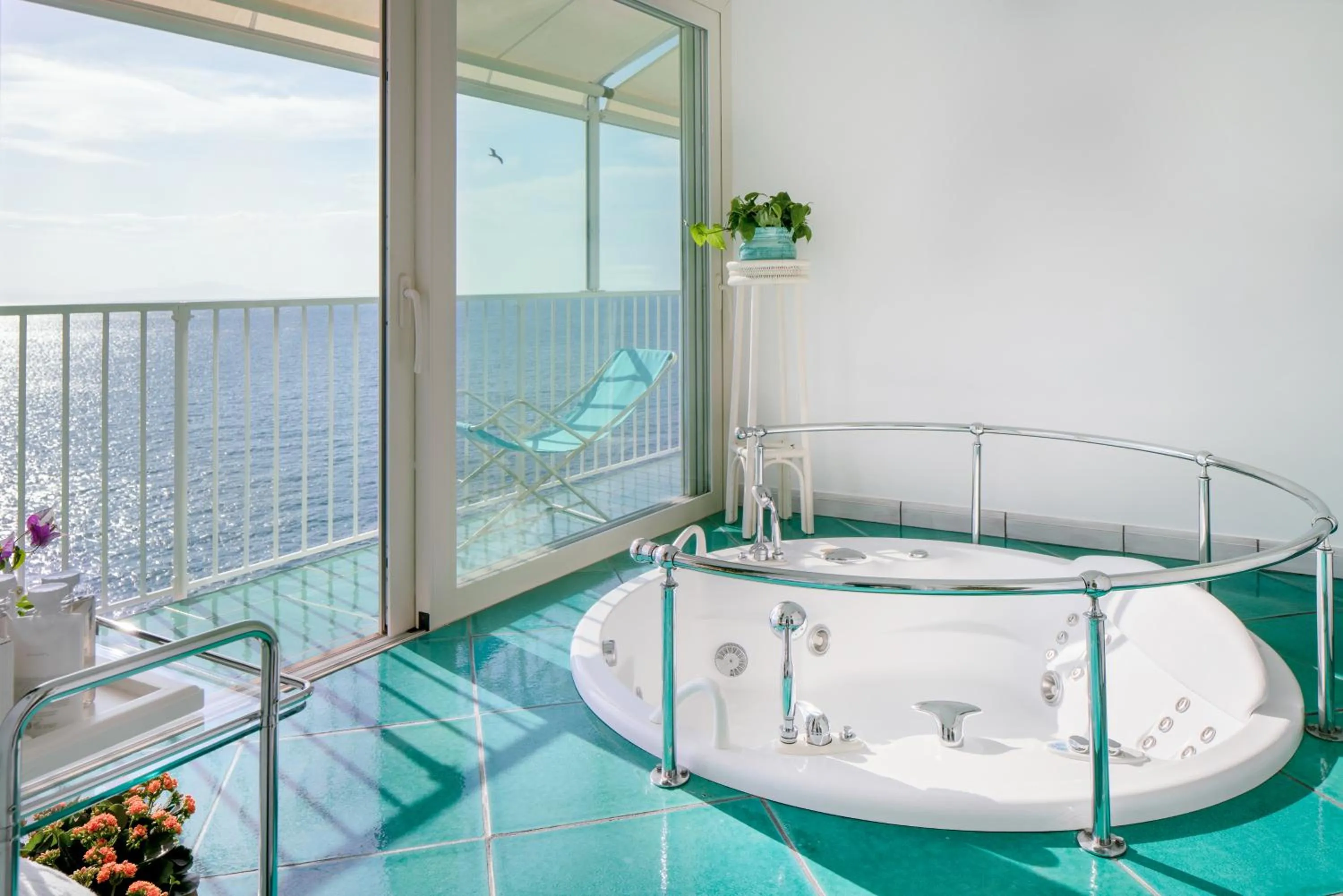 Hot Tub in Hotel Santa Caterina