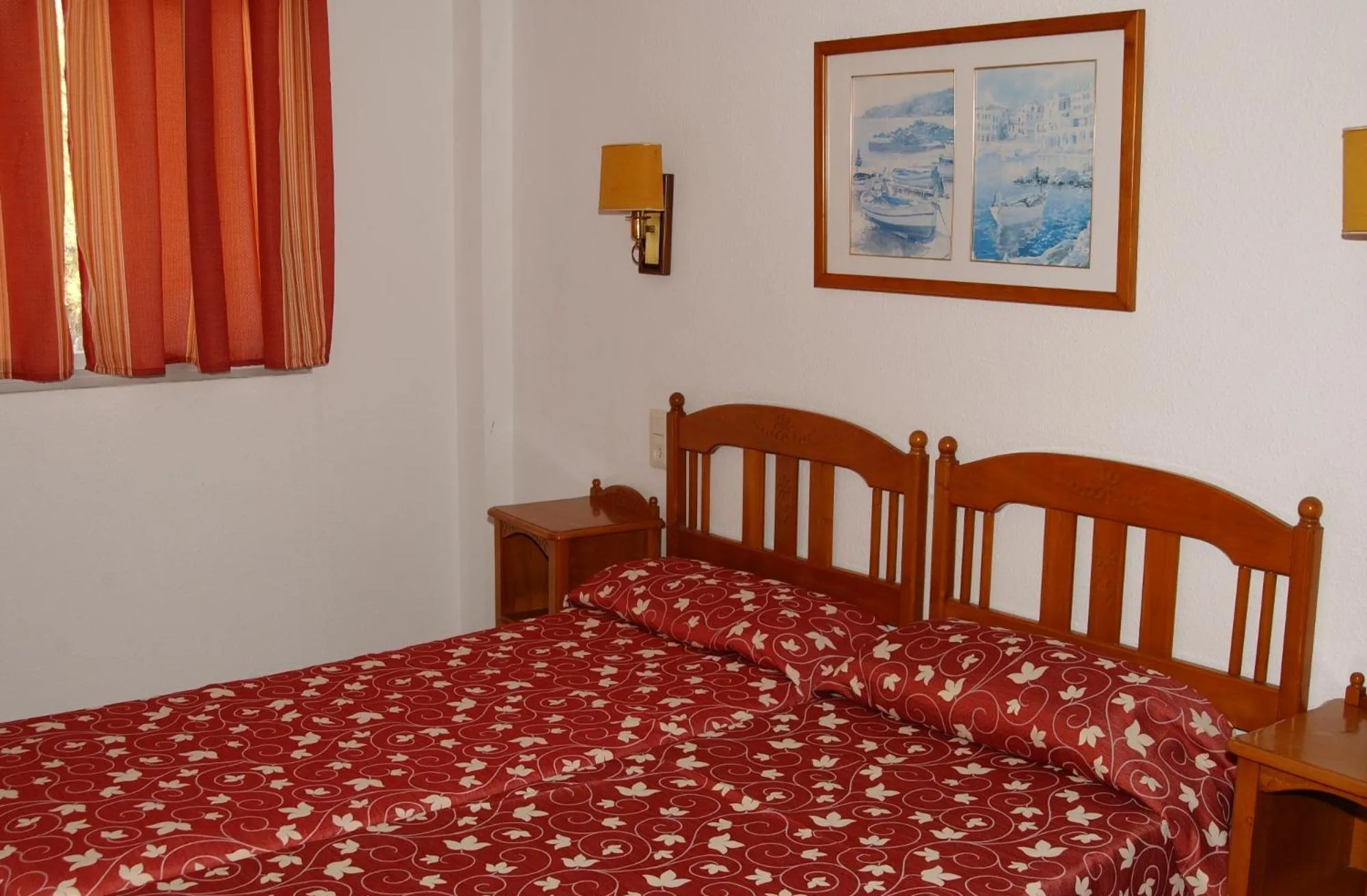 Bed in Apartamentos Quintasol