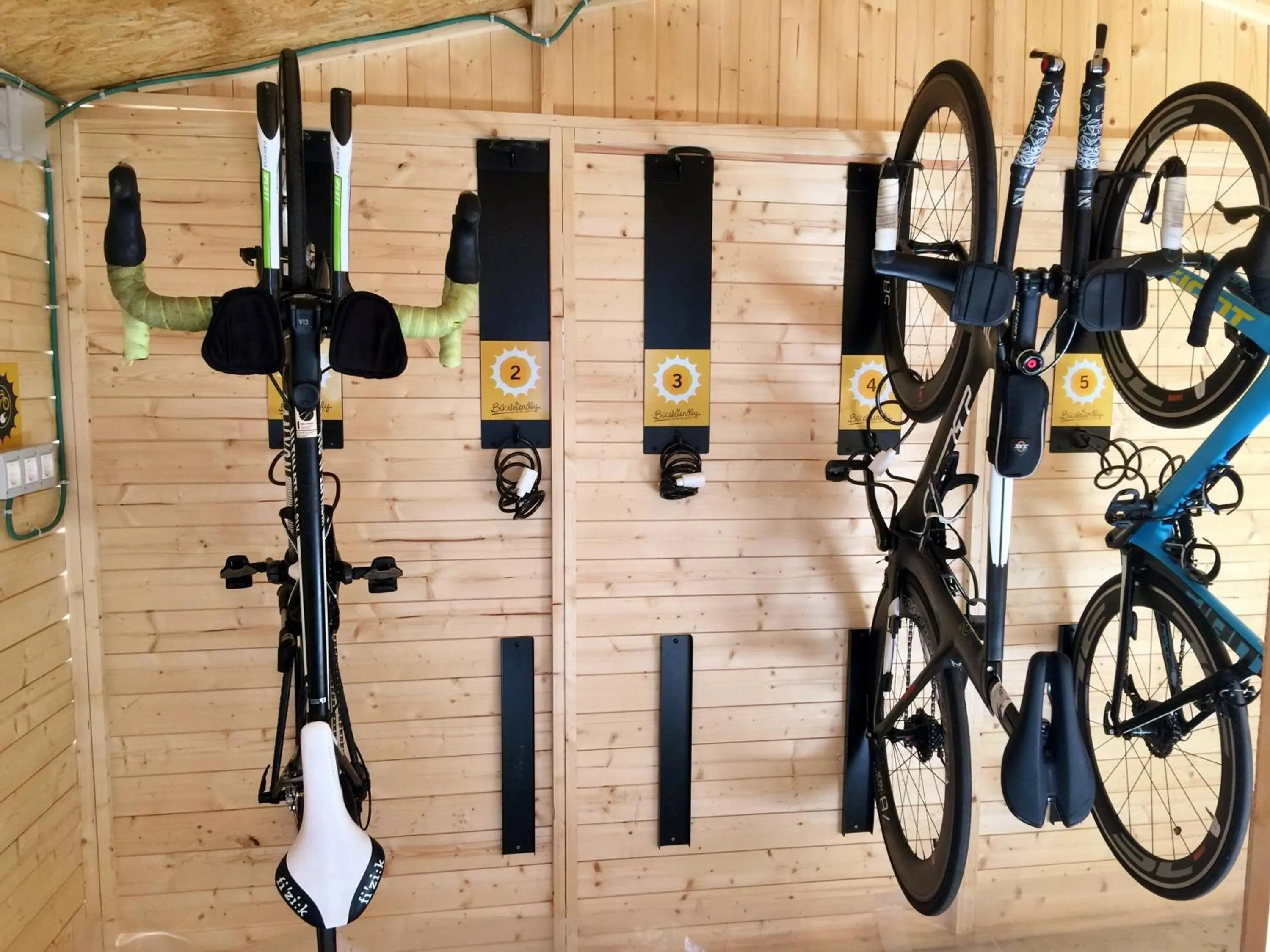 Cycling in Eco-Hotel Doña Mayor