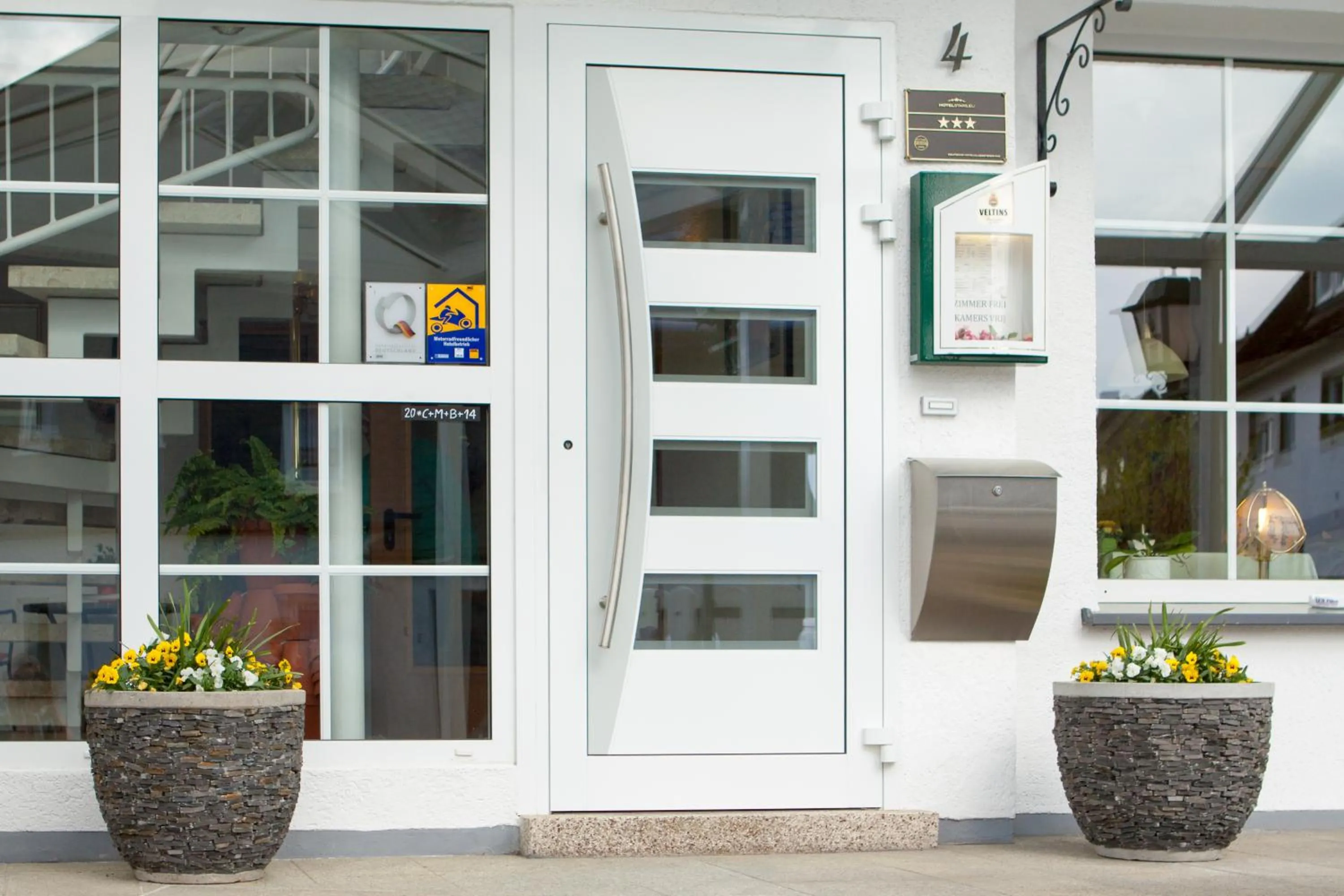 Facade/entrance in Hotel zum Kreuzberg