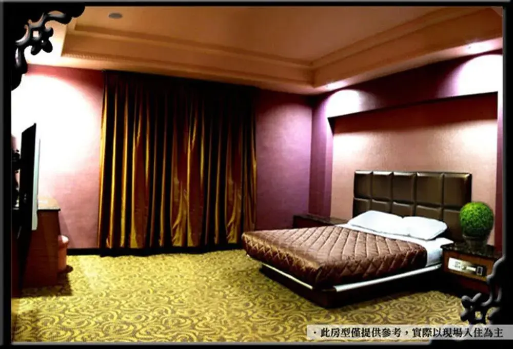 Bed in Ritz Motel Bed in Ritz Motel