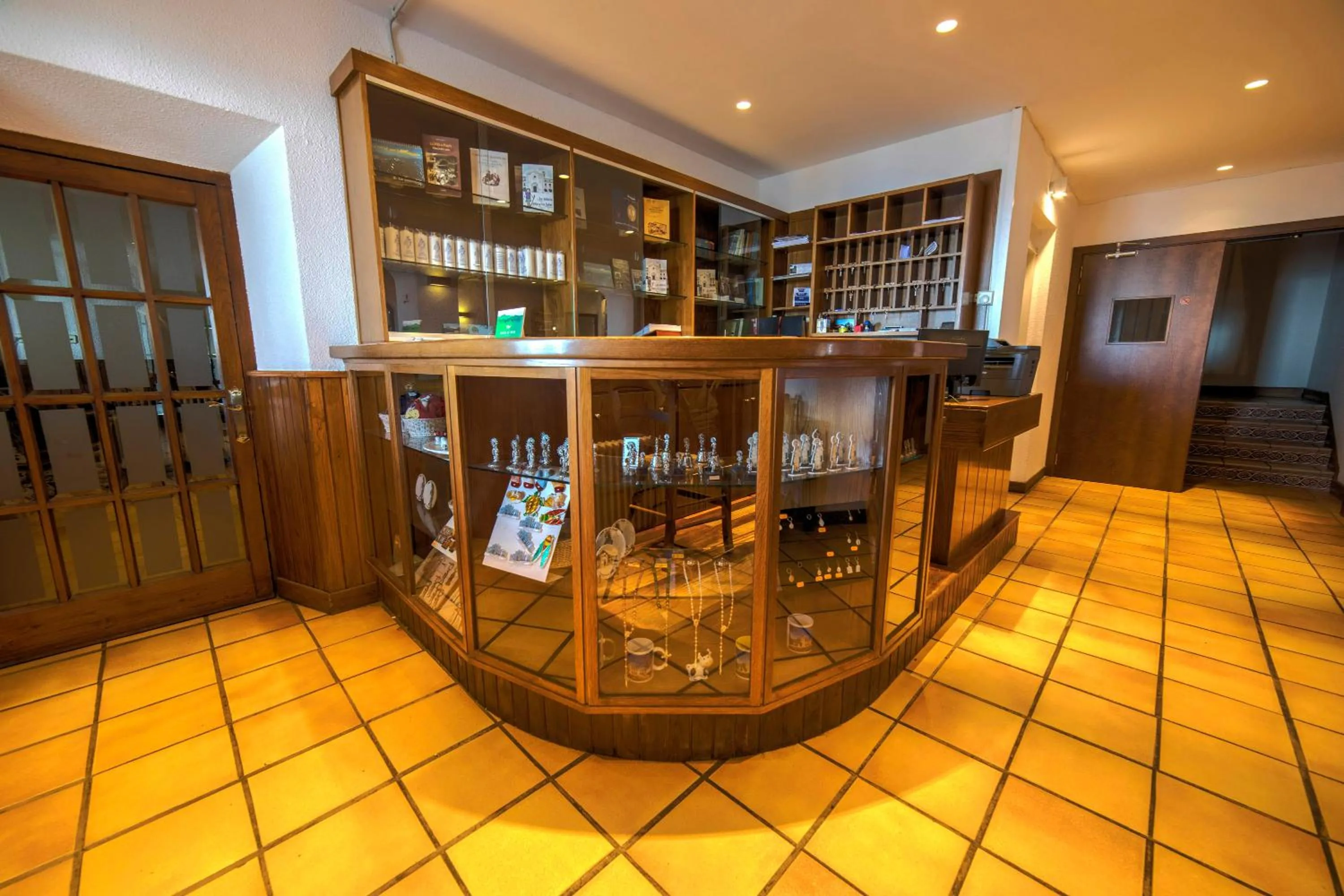 Lobby or reception in Santuari de la Salut de Sant Feliu de Pallerols