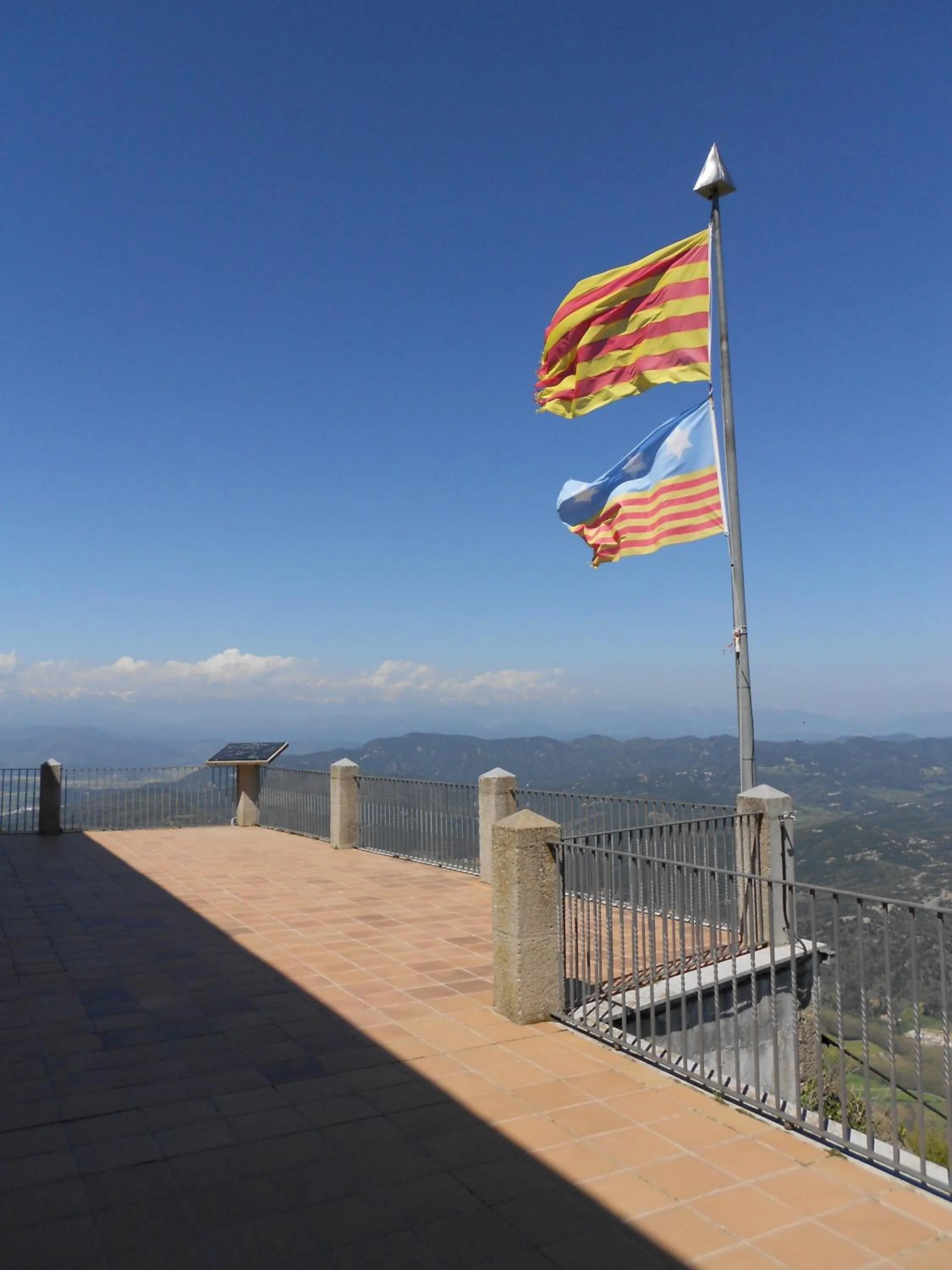 Day in Santuari de la Salut de Sant Feliu de Pallerols