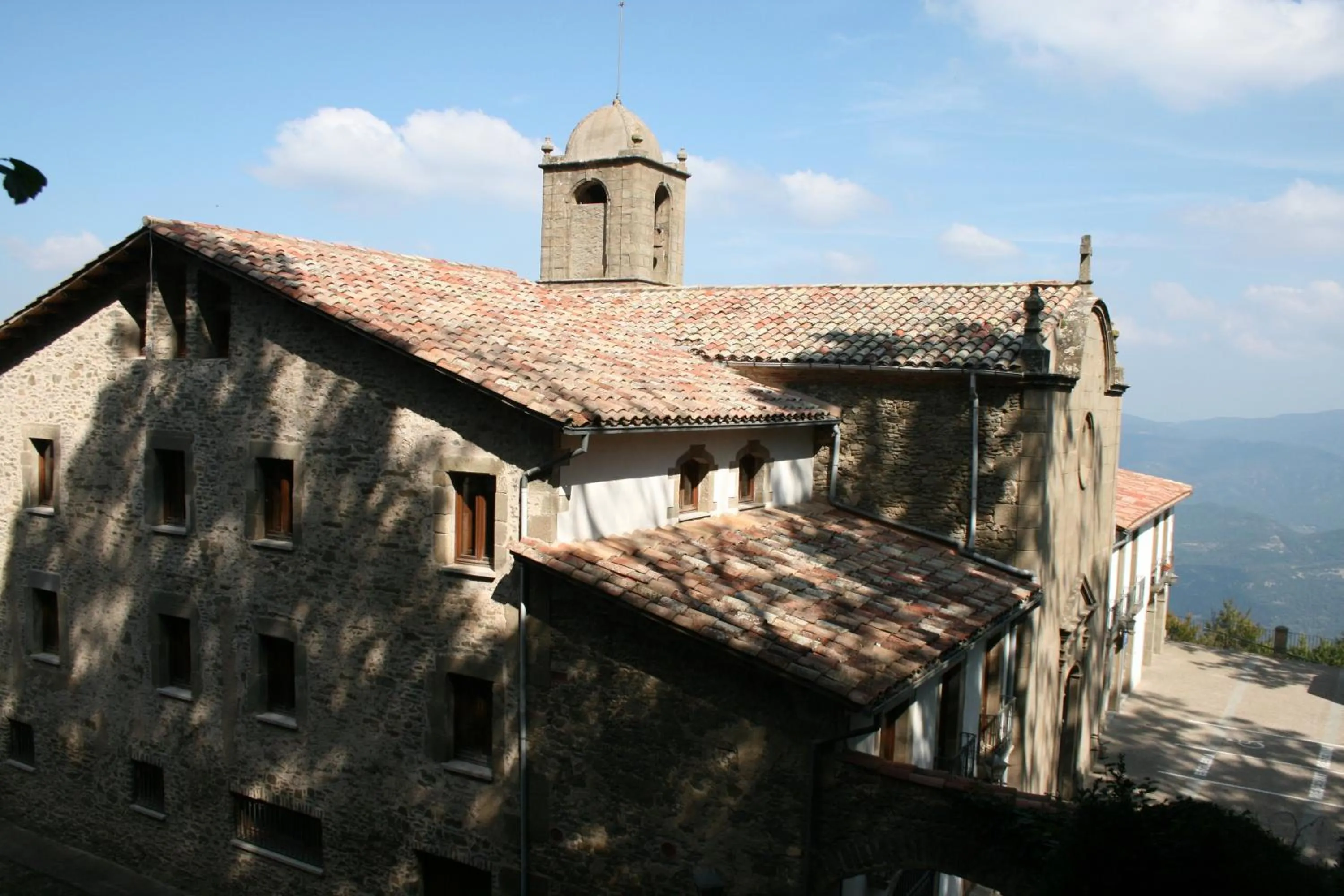 Property building in Santuari de la Salut de Sant Feliu de Pallerols