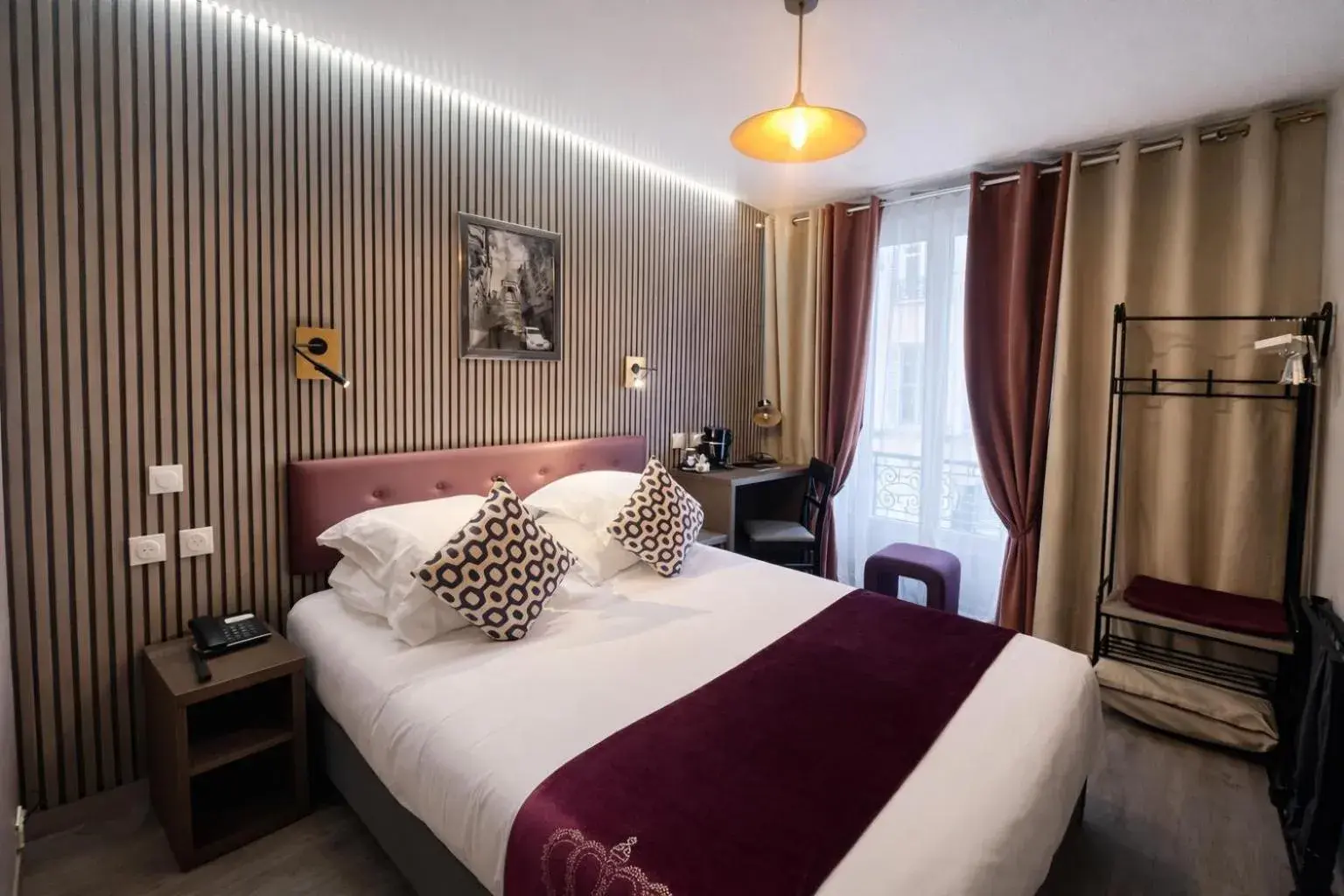 Bed in Hotel de Belfort Bed in Hotel de Belfort