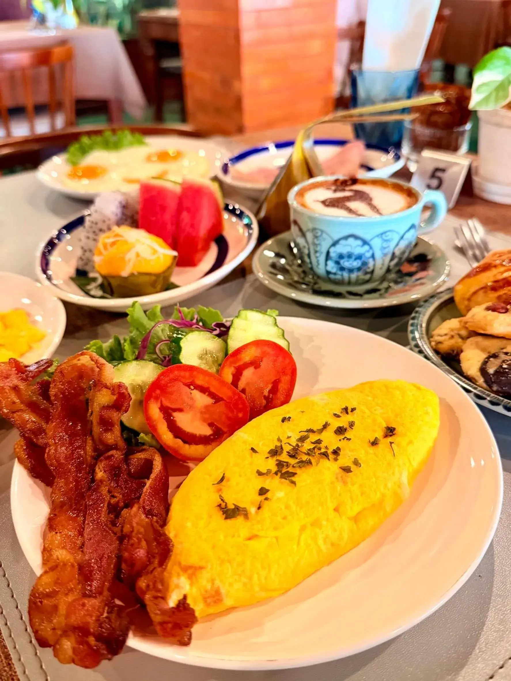 Breakfast in Phor Liang Meun Terracotta Arts Breakfast in Phor Liang Meun Terracotta Arts