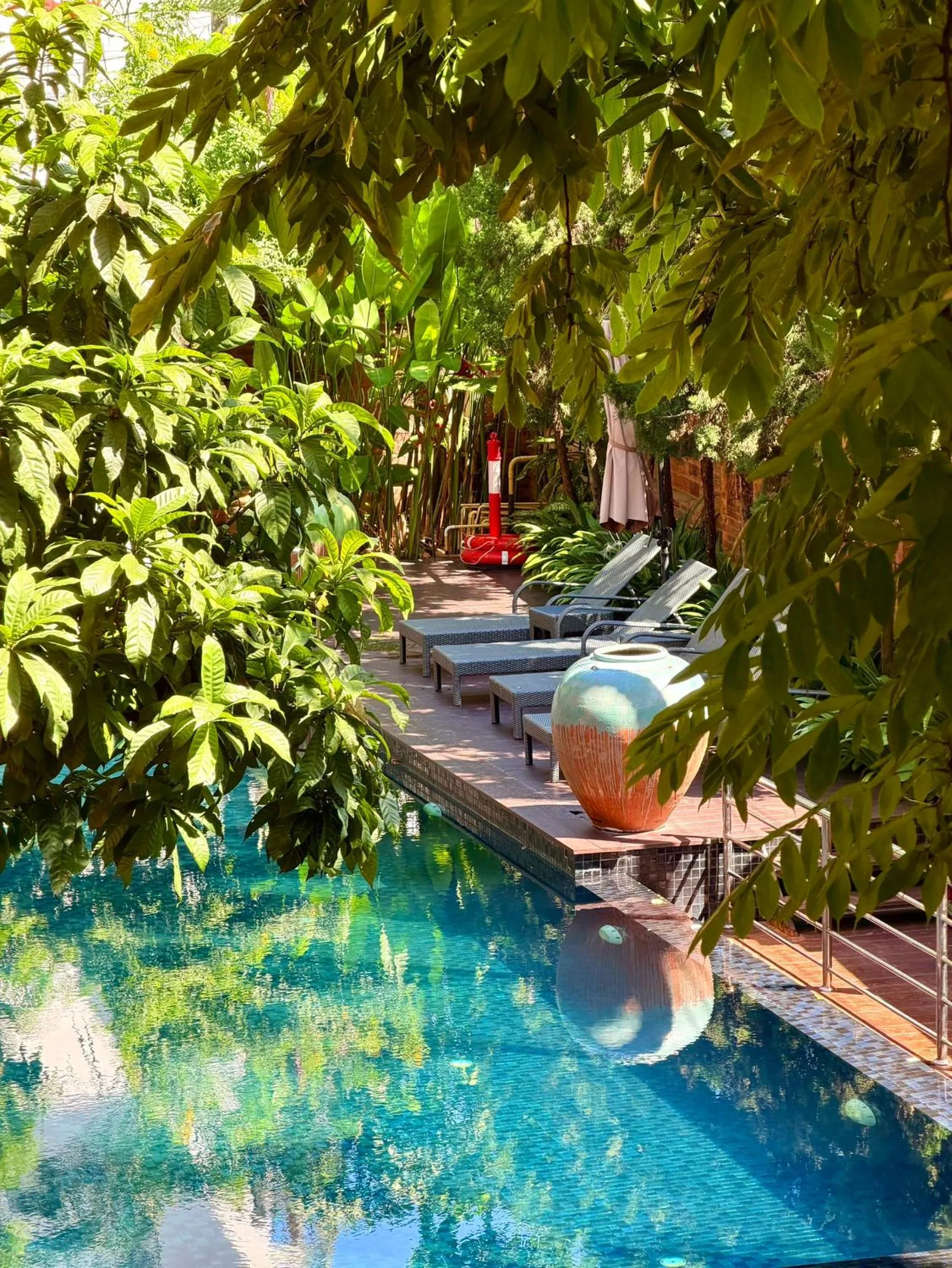 Swimming pool in Phor Liang Meun Terracotta Arts