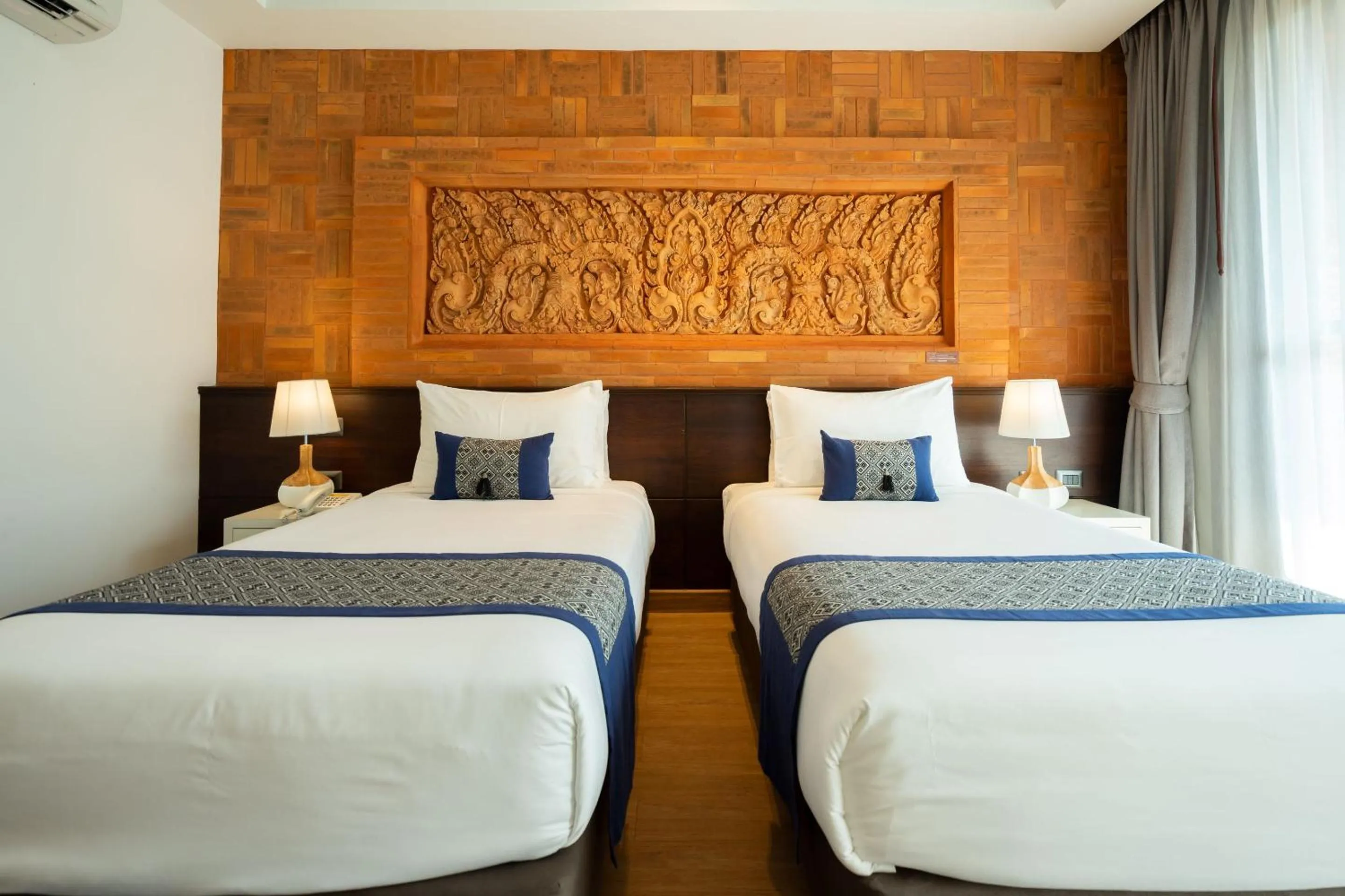 Bedroom, Bed in Phor Liang Meun Terracotta Arts