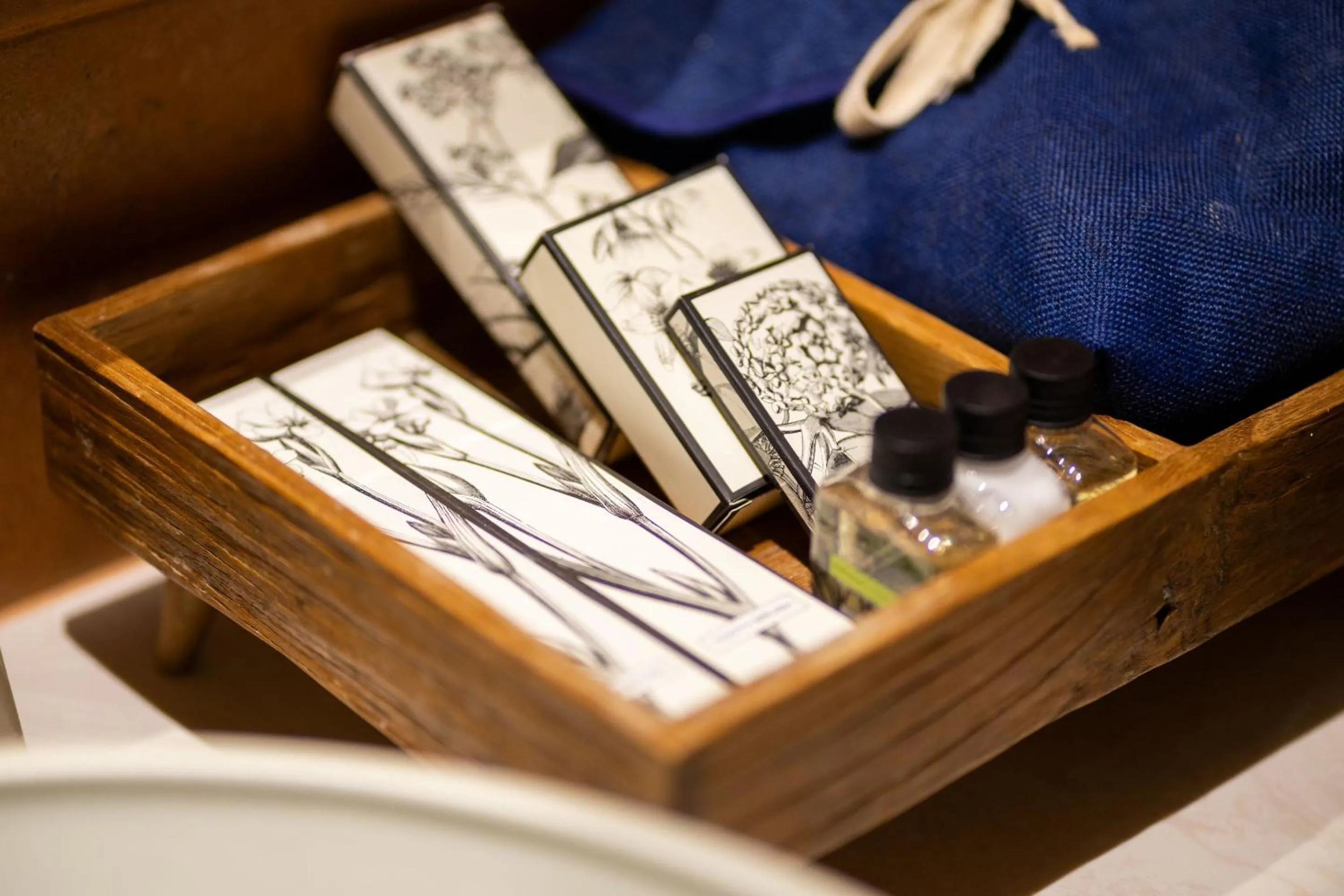 Bathroom in Phor Liang Meun Terracotta Arts