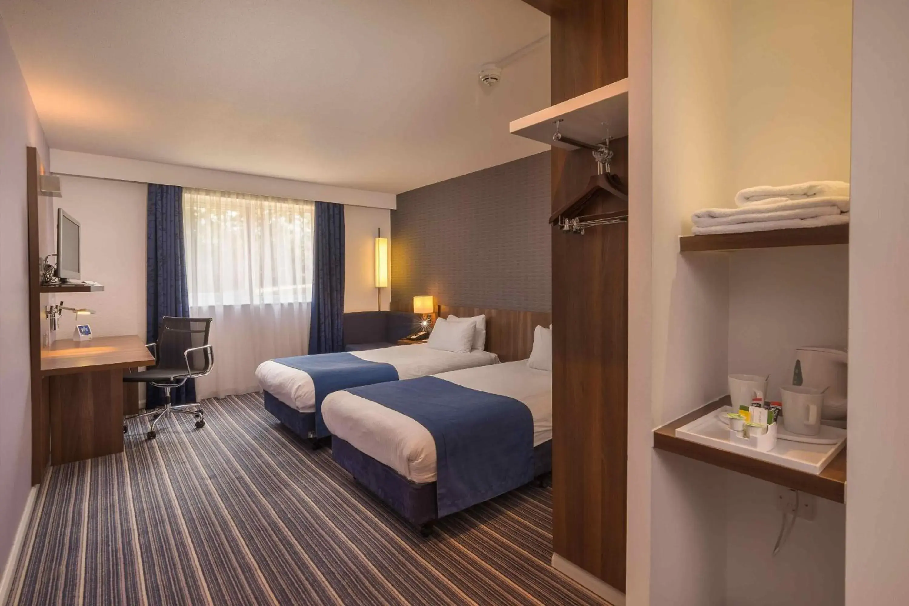 Standard Room with Free Hot Breakfast in Holiday Inn Express Preston South by IHG Standard Room with Free Hot Breakfast in Holiday Inn Express Preston South by IHG