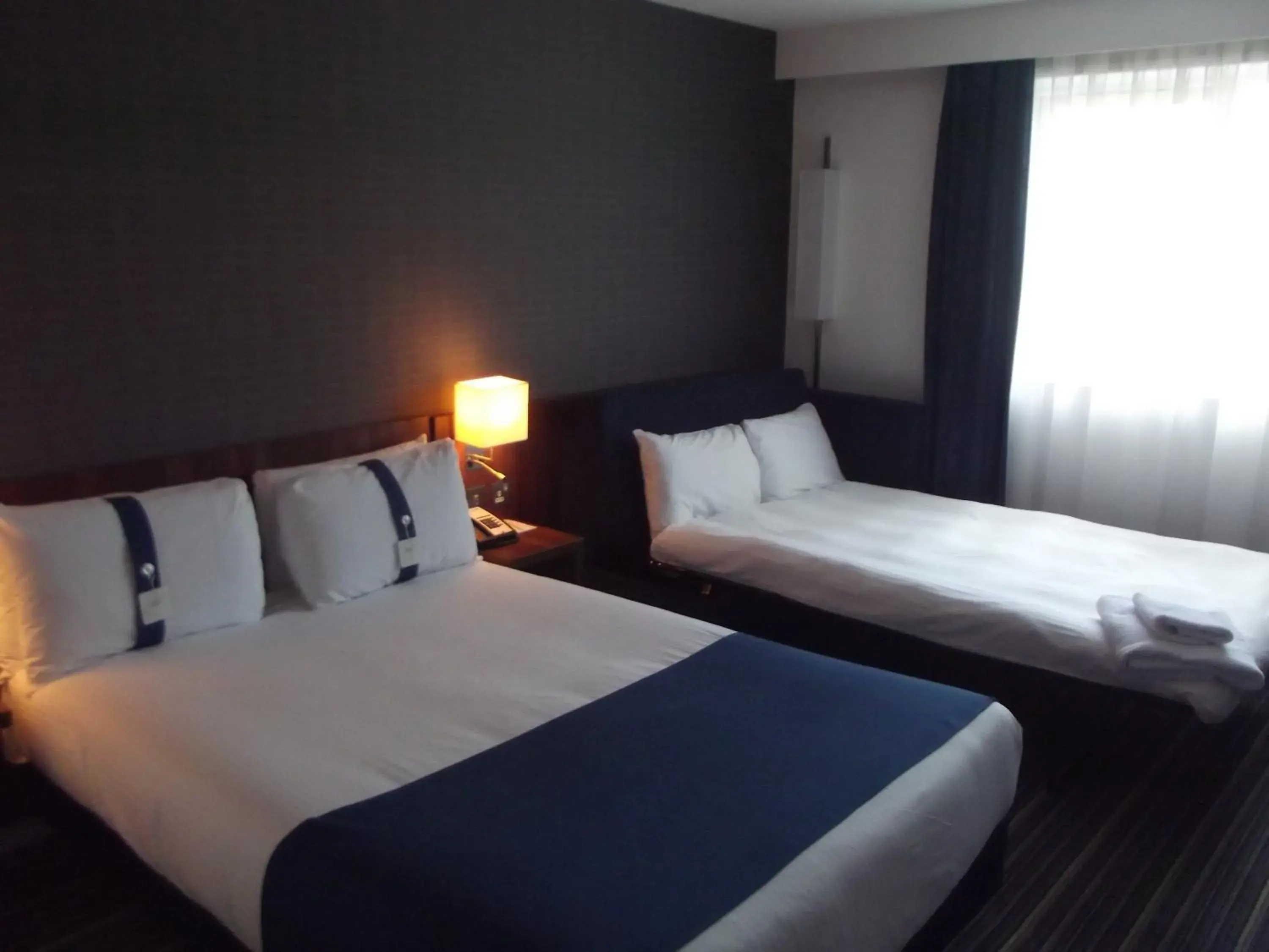 Photo of the whole room, Bed in Holiday Inn Express Preston South by IHG Photo of the whole room, Bed in Holiday Inn Express Preston South by IHG