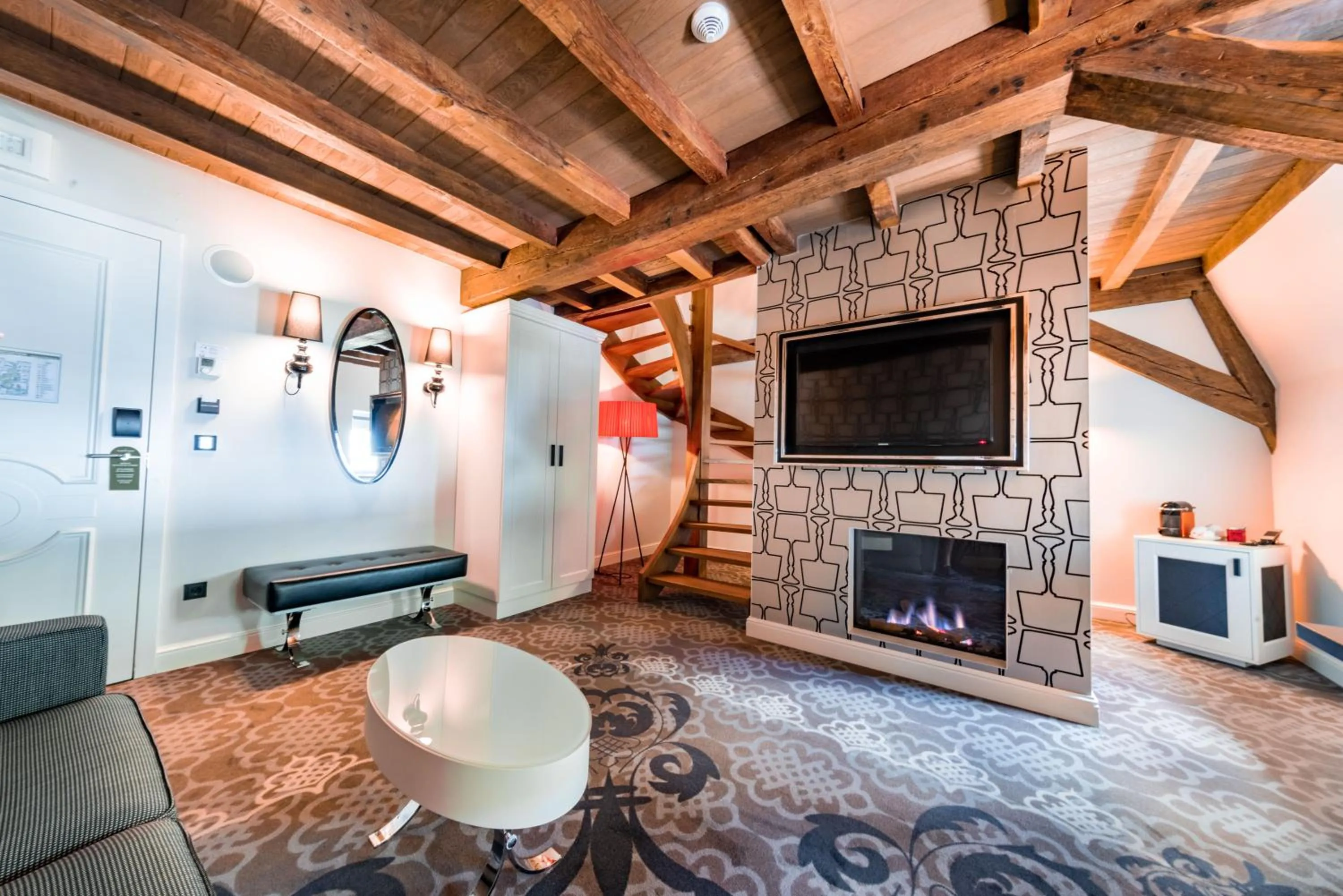 TV and multimedia in Le Clervaux Boutique Hotel & Spa