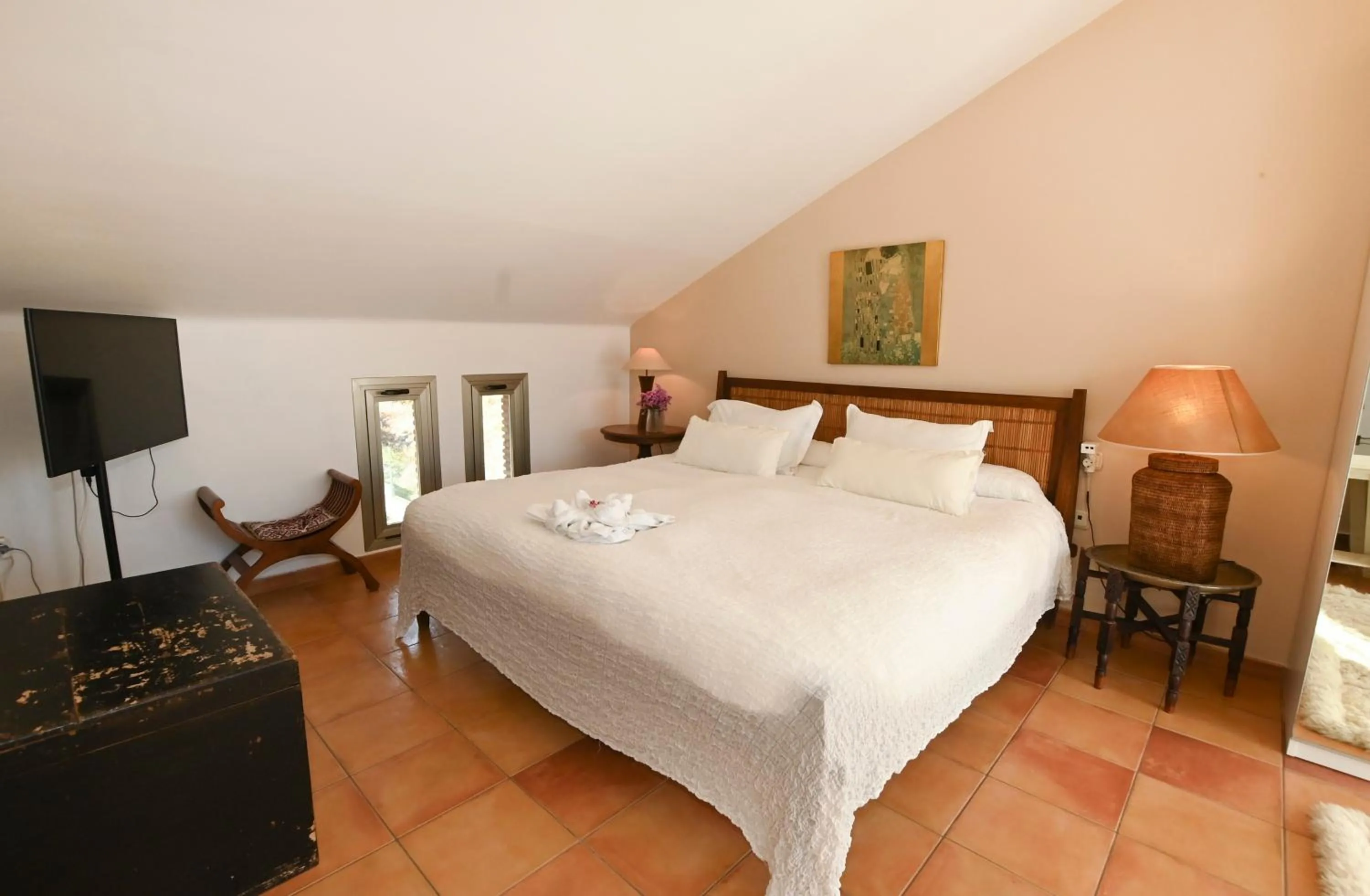 Photo of the whole room, Bed in Villa Alegre Playa Calpe Grupo Terra de Mar, alojamientos con encanto