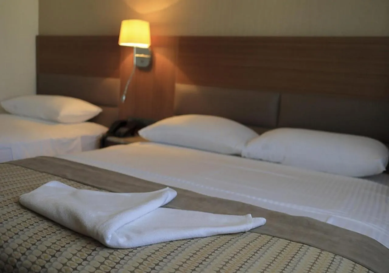 Bed in NL Amsterdam Hotel