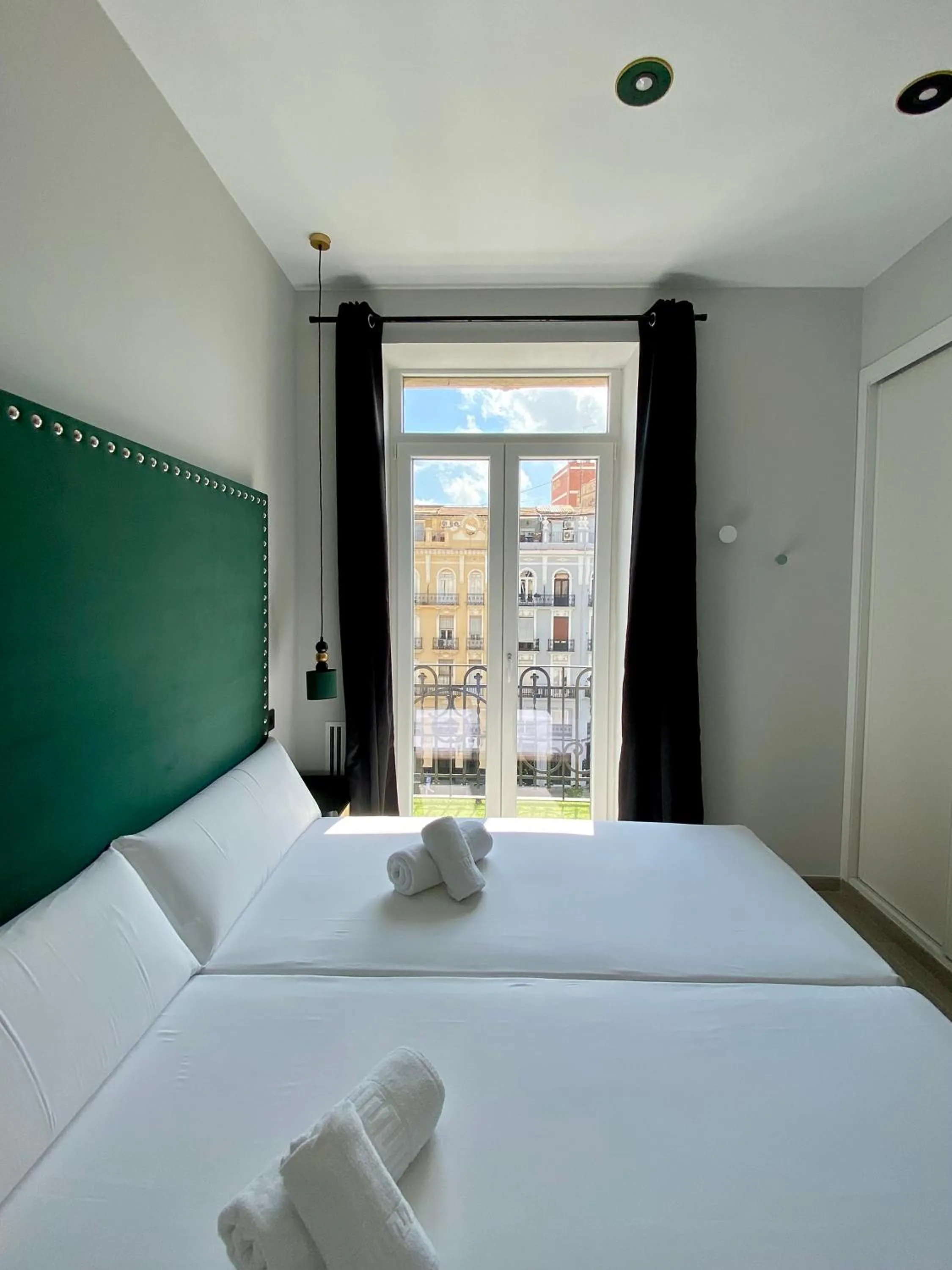 Bed in Valencia Apartamentos Goya