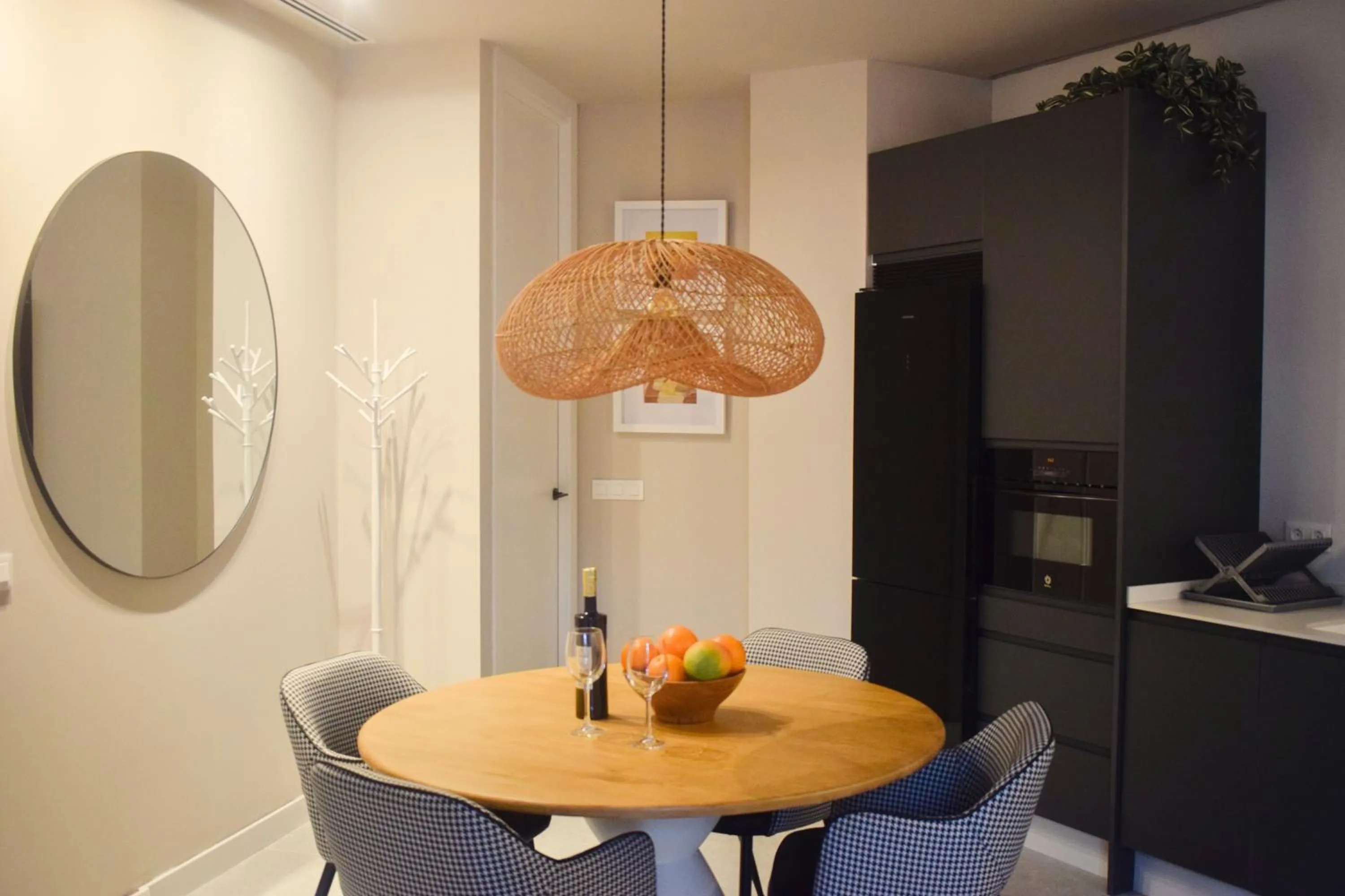 Kitchen or kitchenette in Valencia Apartamentos Goya
