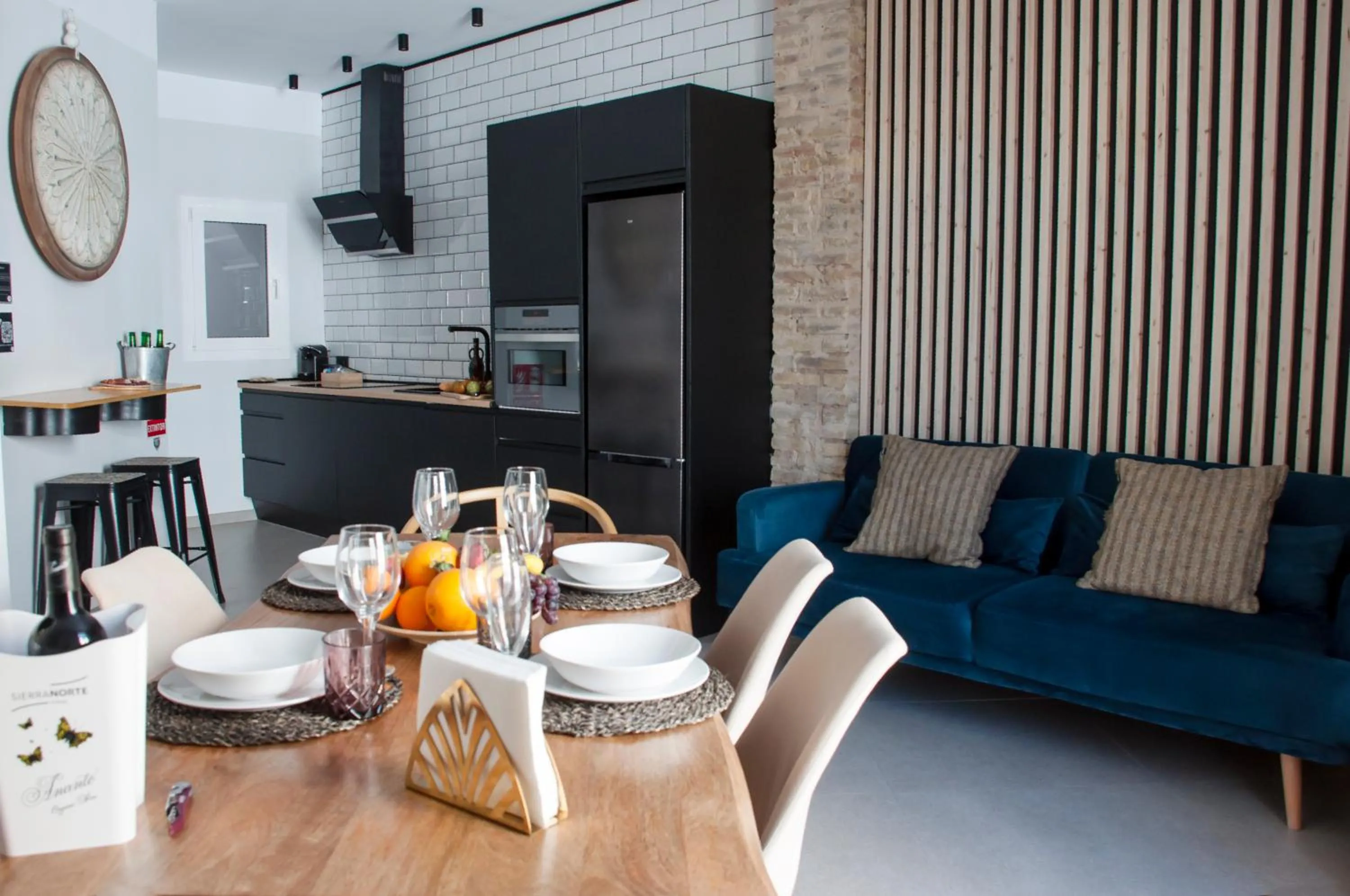 Kitchen or kitchenette in Valencia Apartamentos Goya