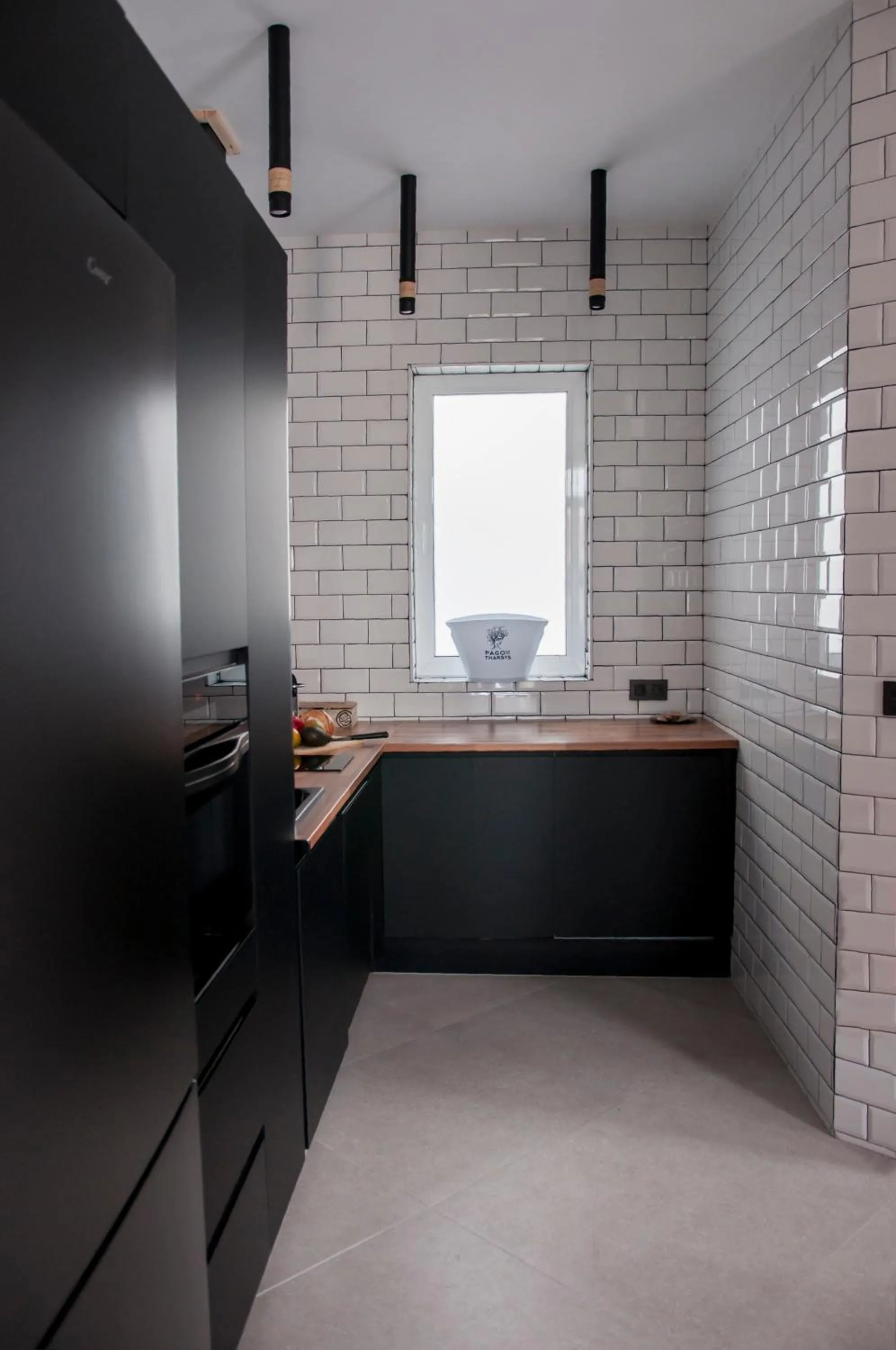 Kitchen or kitchenette in Valencia Apartamentos Goya