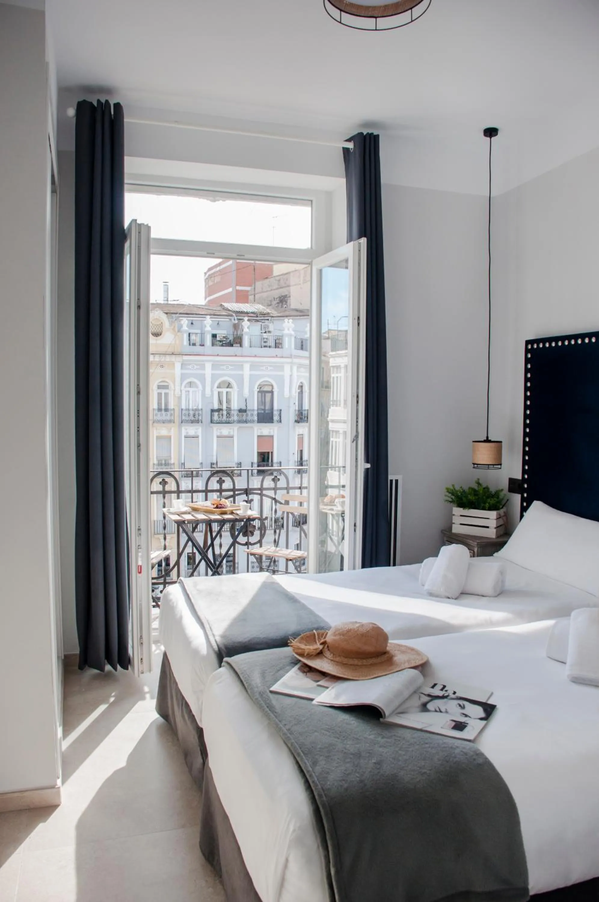 Bed in Valencia Apartamentos Goya