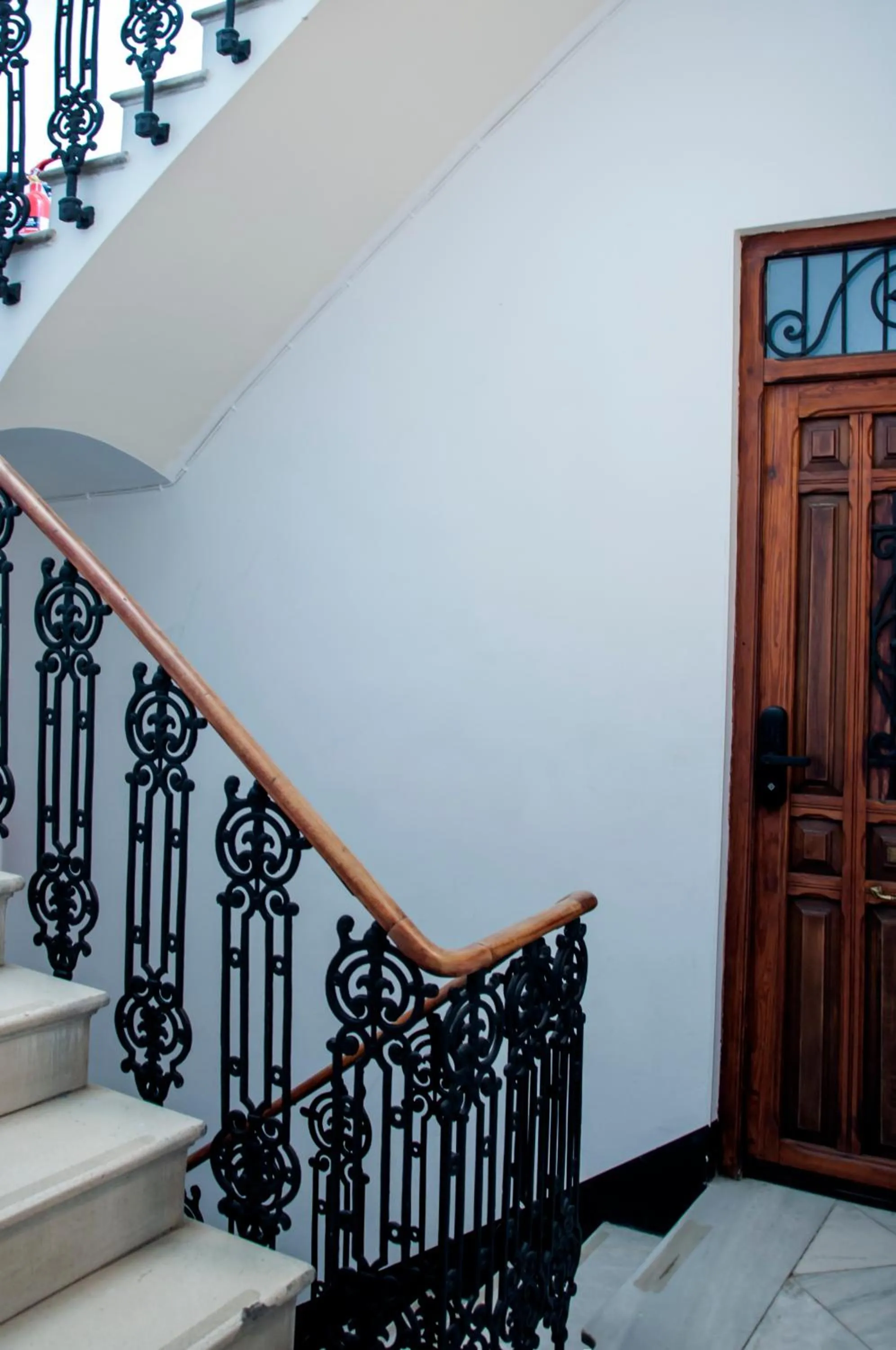 Property building in Valencia Apartamentos Goya