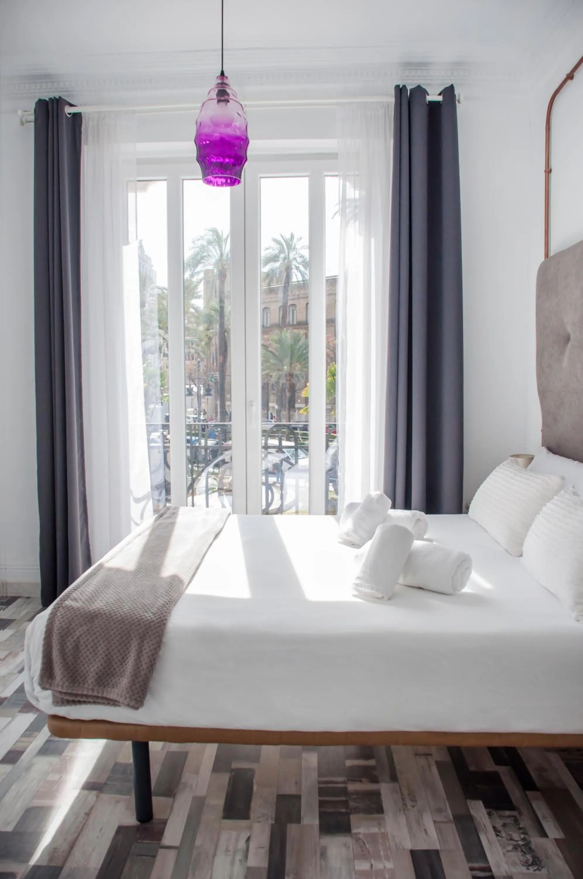 Bed in Valencia Apartamentos Goya