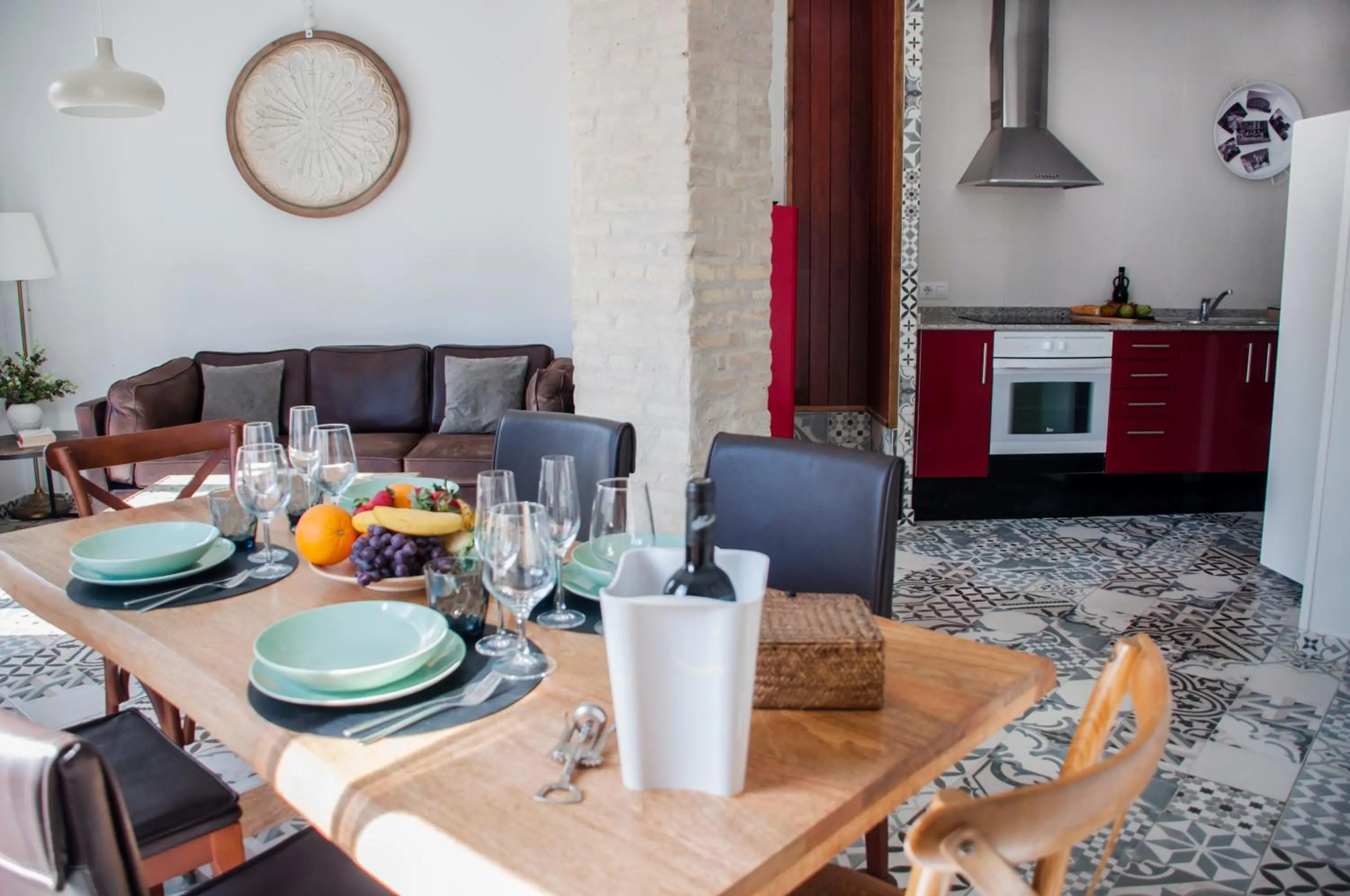 Kitchen or kitchenette in Valencia Apartamentos Goya