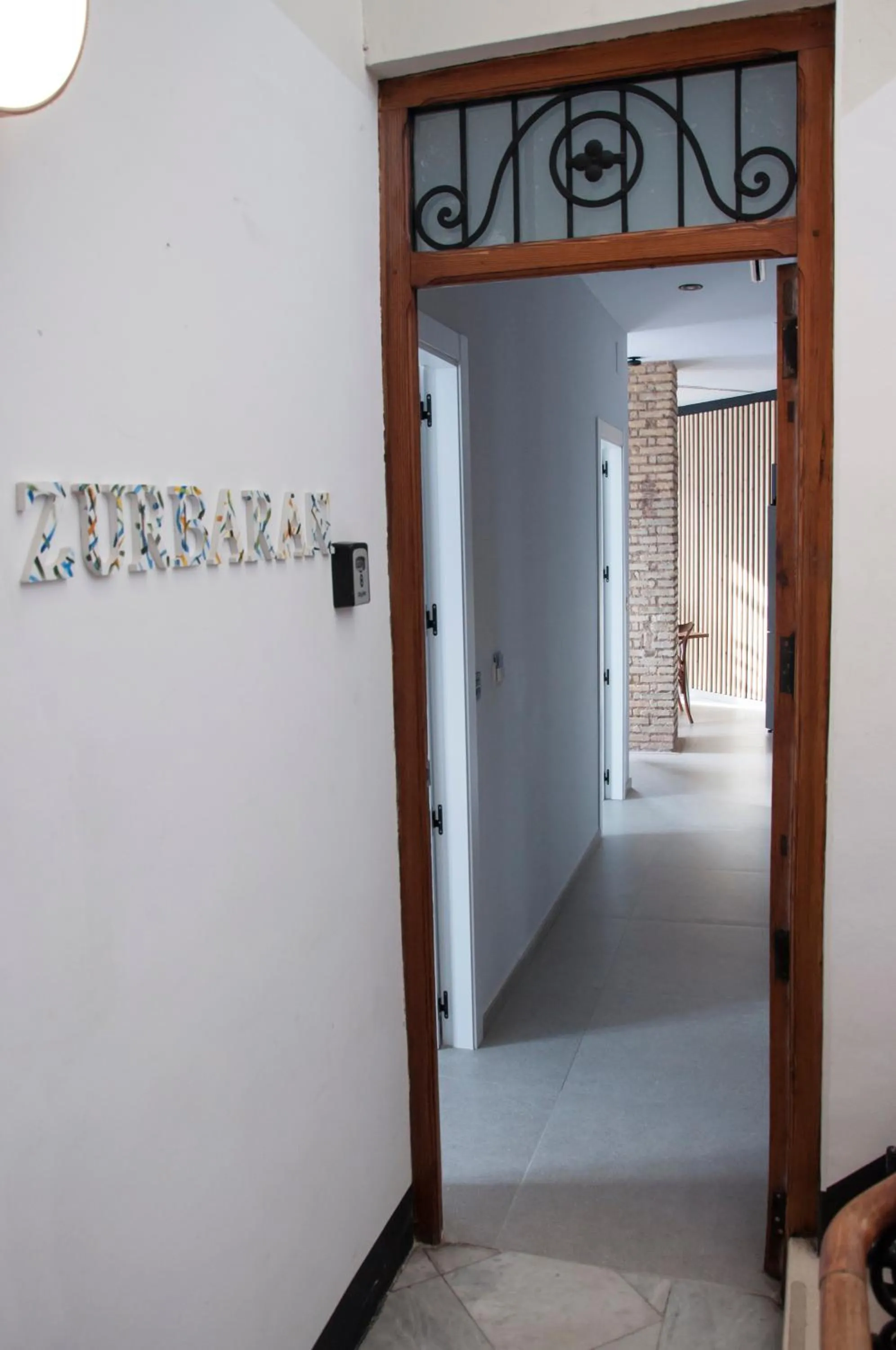 Property building in Valencia Apartamentos Goya