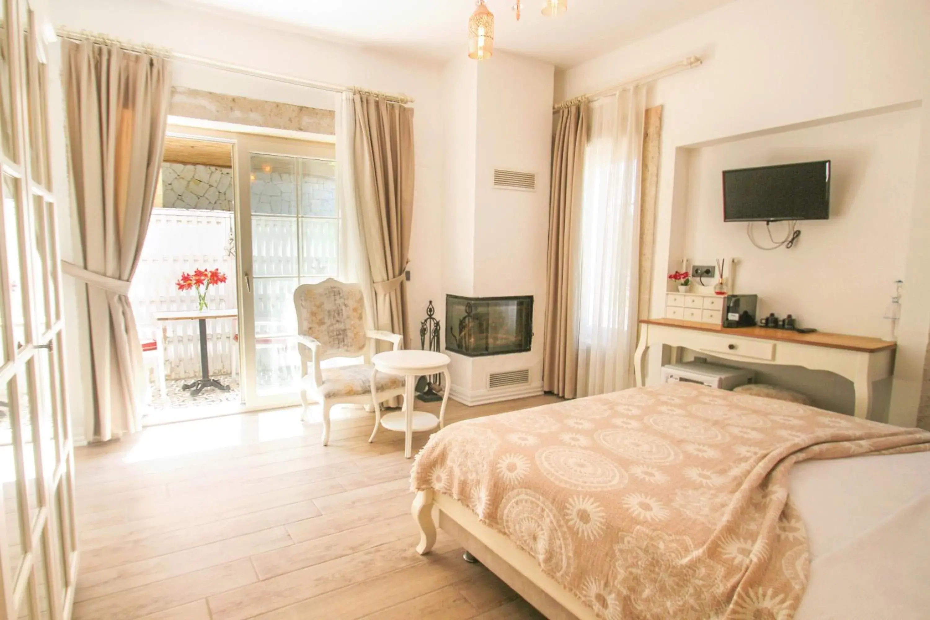 Double Room with Garden View in Casa Rubino Otel Double Room with Garden View in Casa Rubino Otel