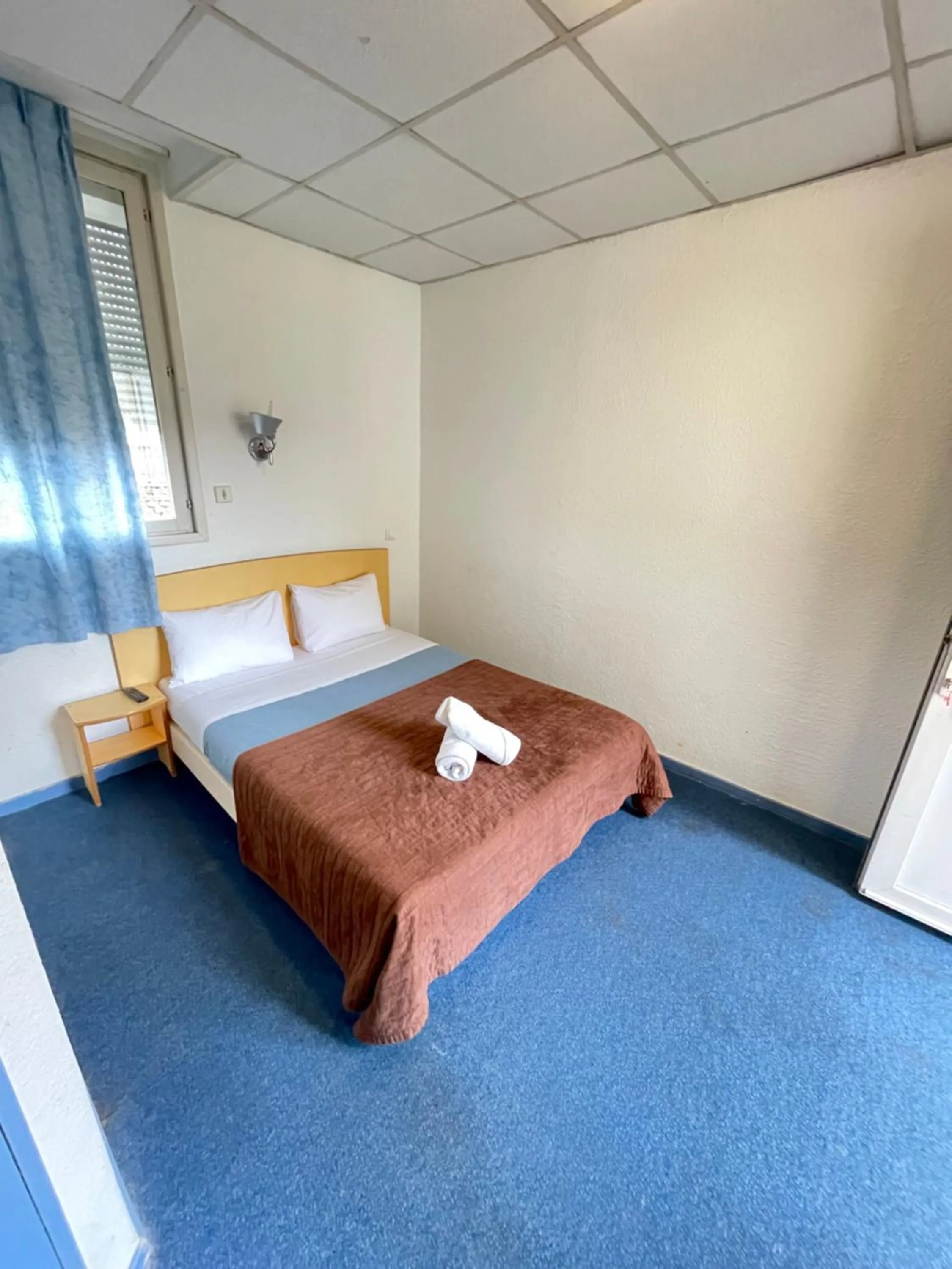 Bed in Hôtel & Résidence Avermes