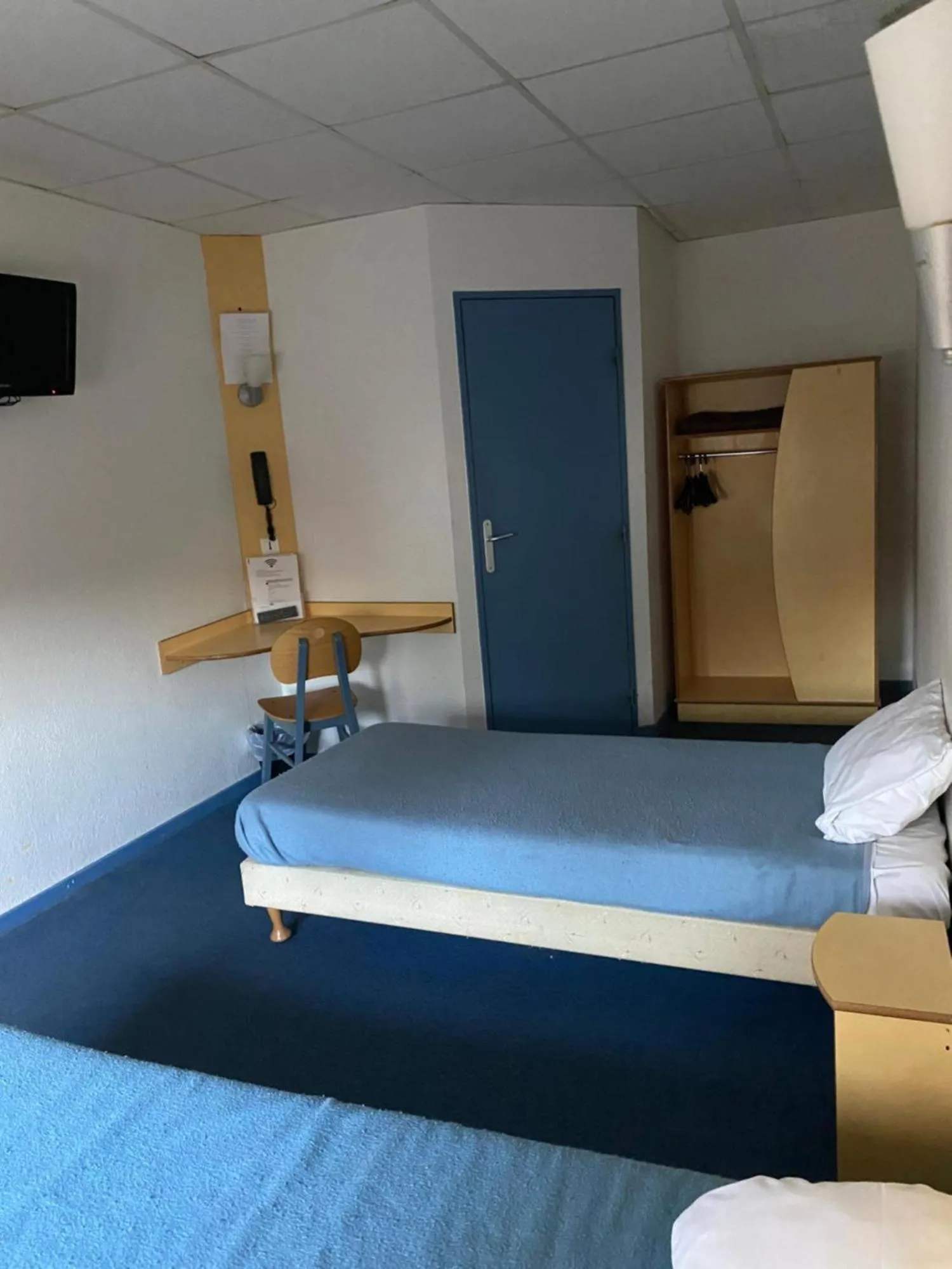 Bed in Hôtel & Résidence Avermes