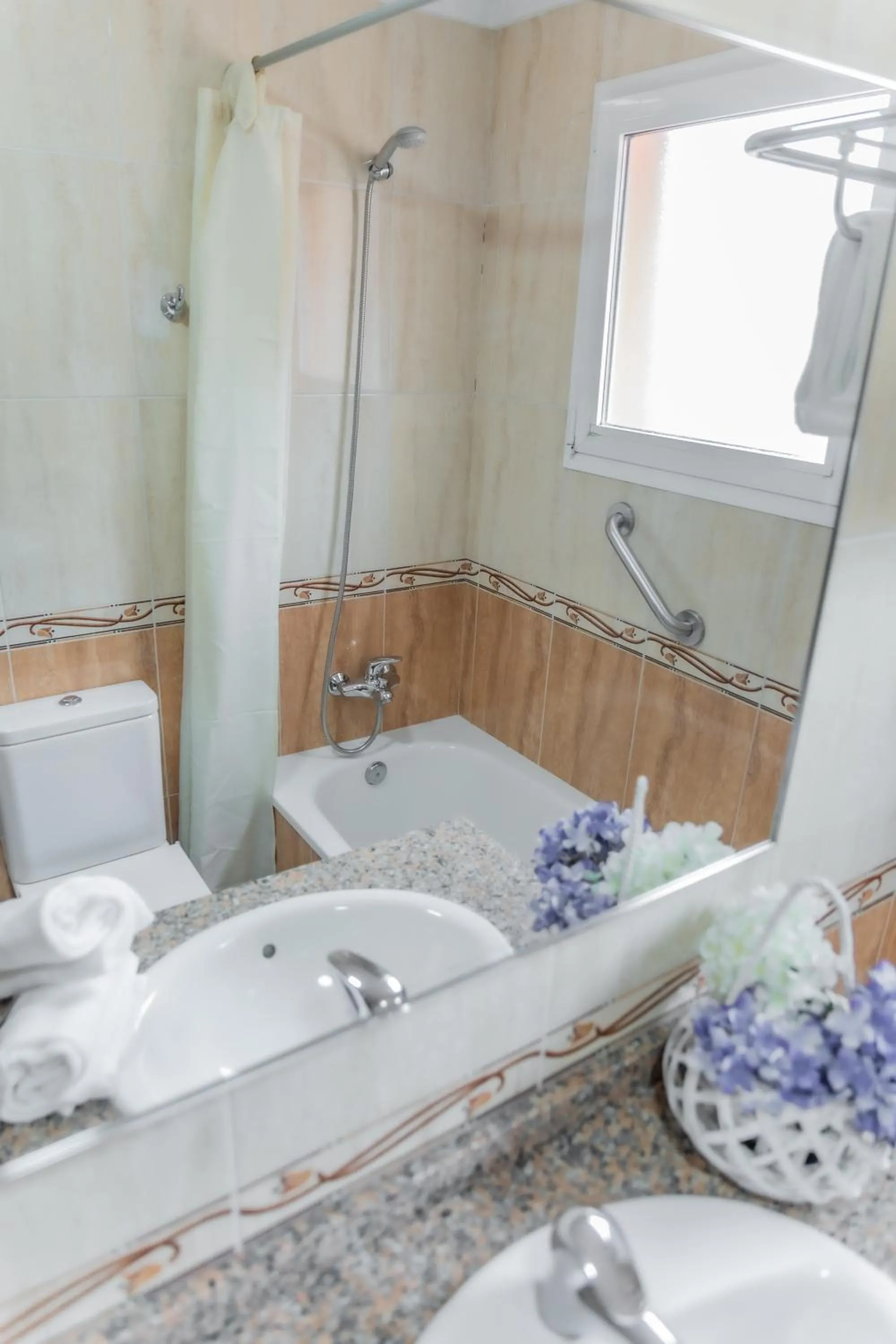Bathroom in Apartamentos Turisticos Las Yucas