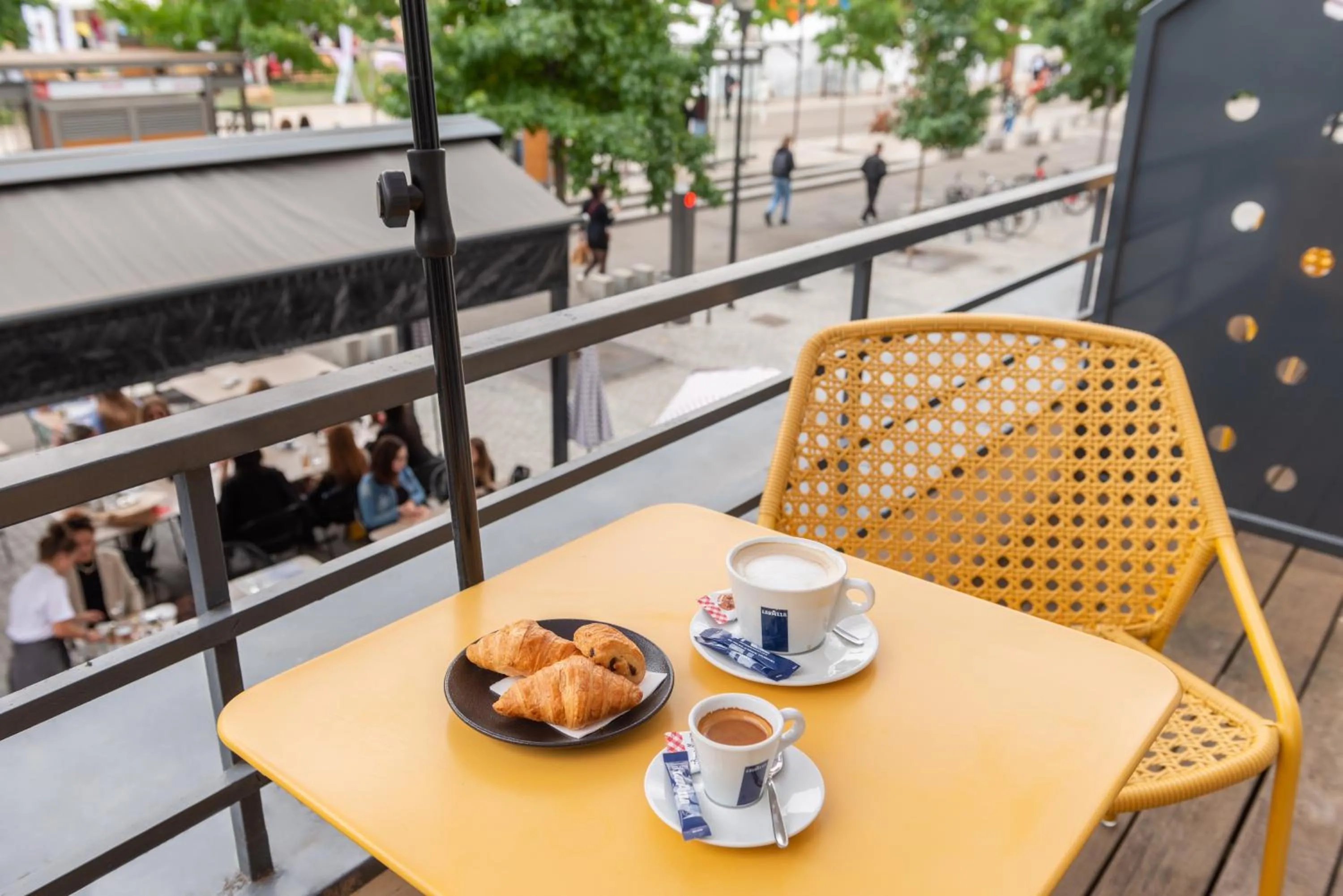 Breakfast in The Originals Boutique, Hôtel Le Lion, Clermont-Ferrand