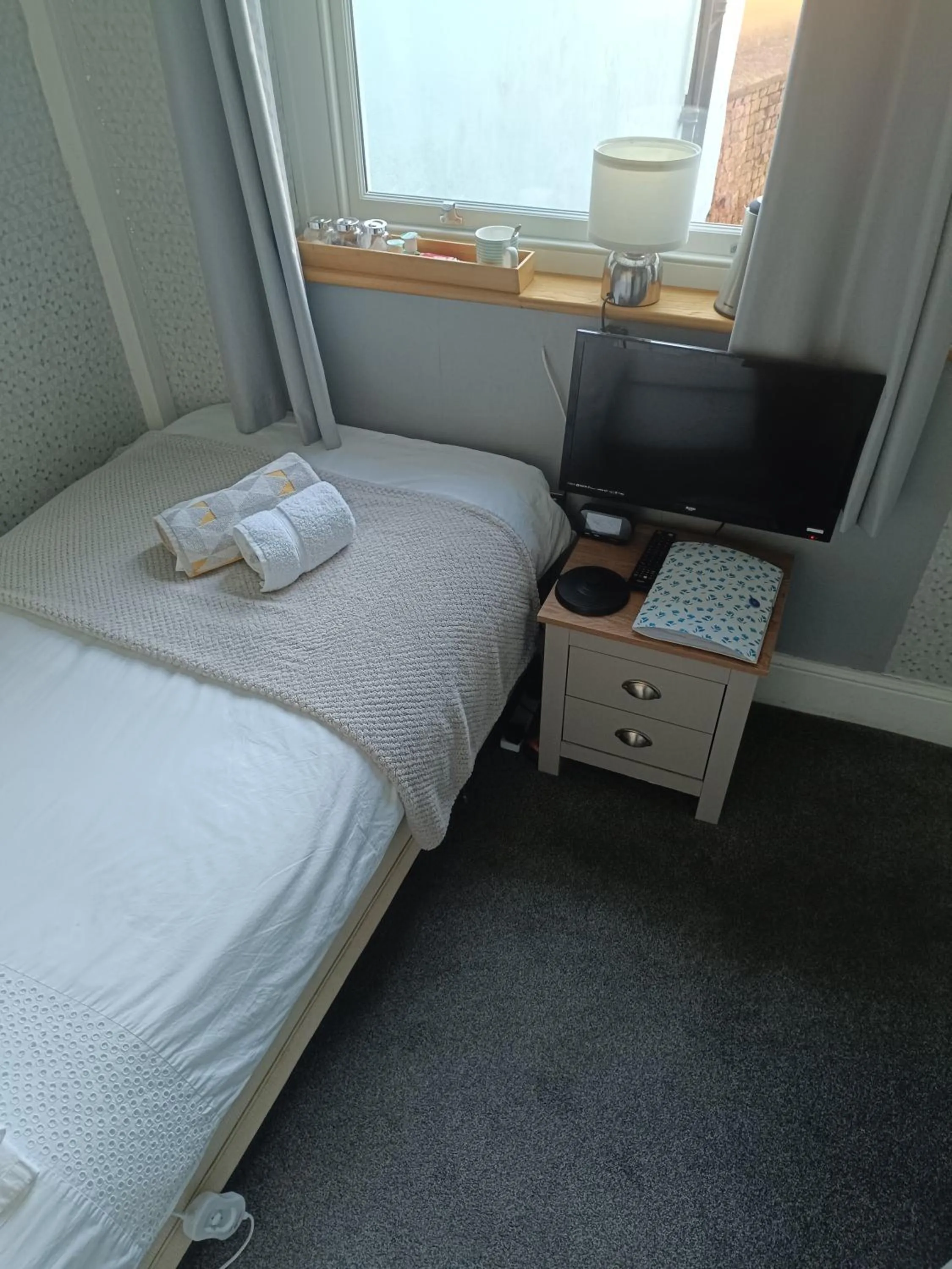 Bed in The Blue Mantle