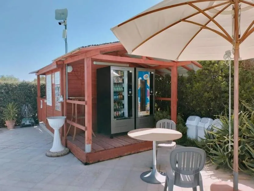 Restaurant/places to eat in Lilybeo Village