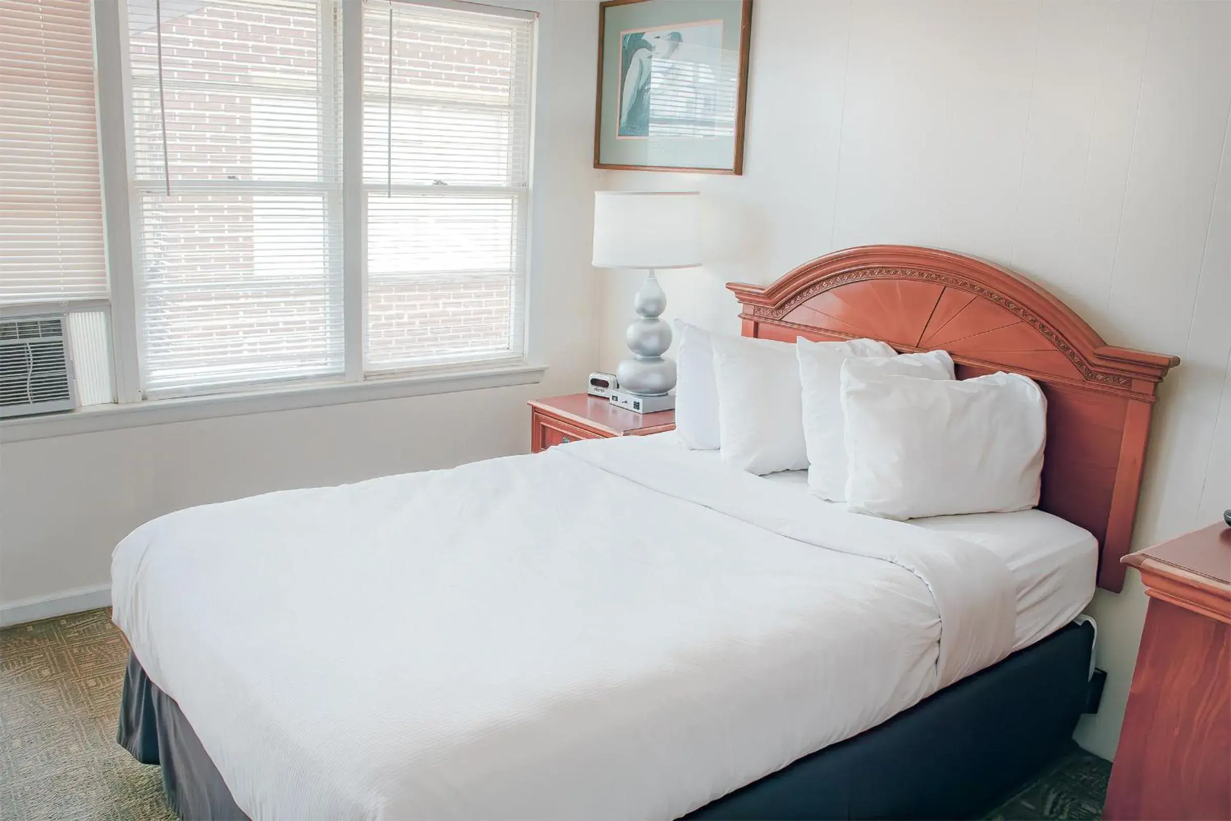 Room Selected at Check-In in Oceanic Motel Room Selected at Check-In in Oceanic Motel