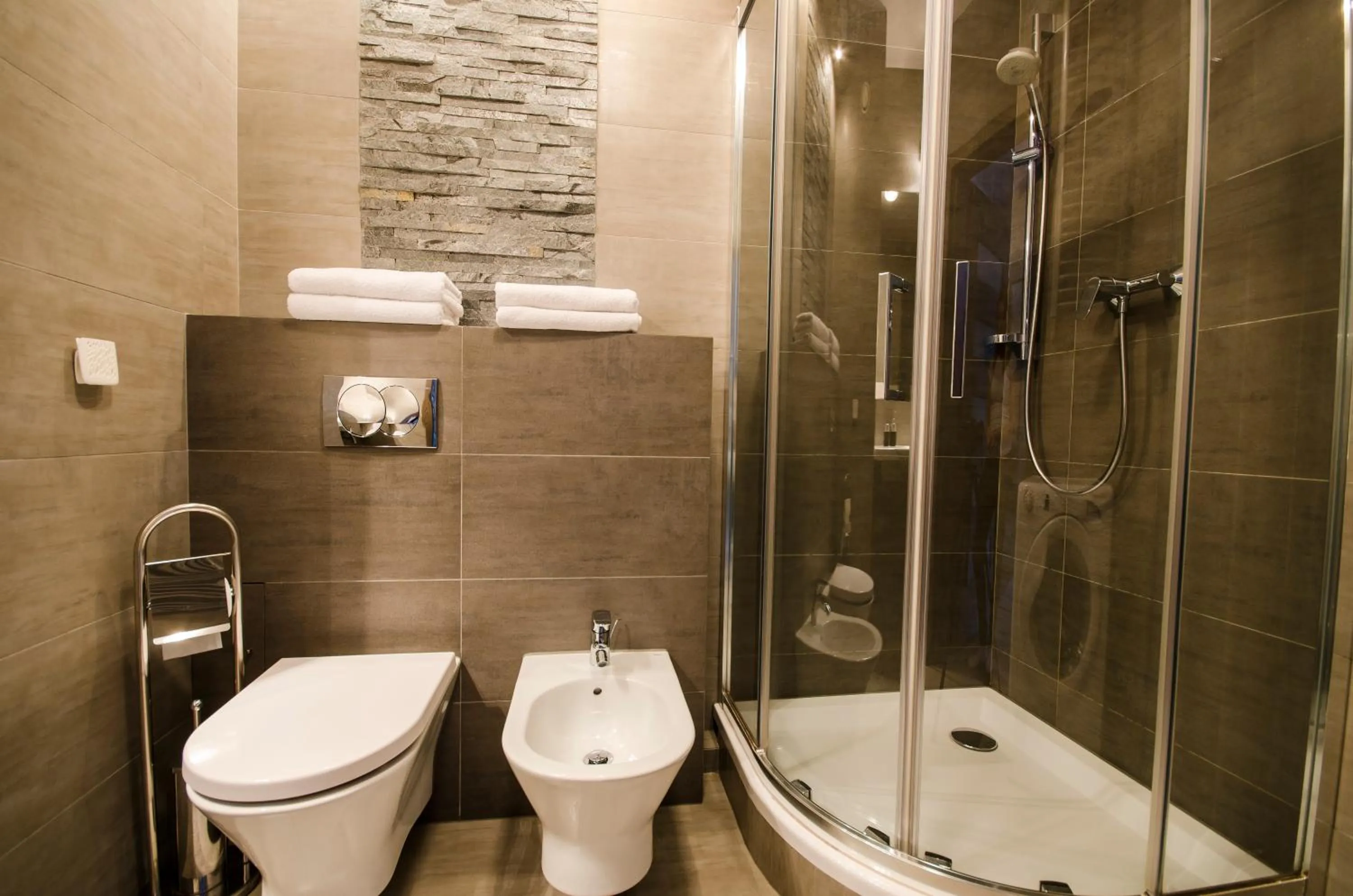 Bathroom in Angel City Center Krakow Aparthotel