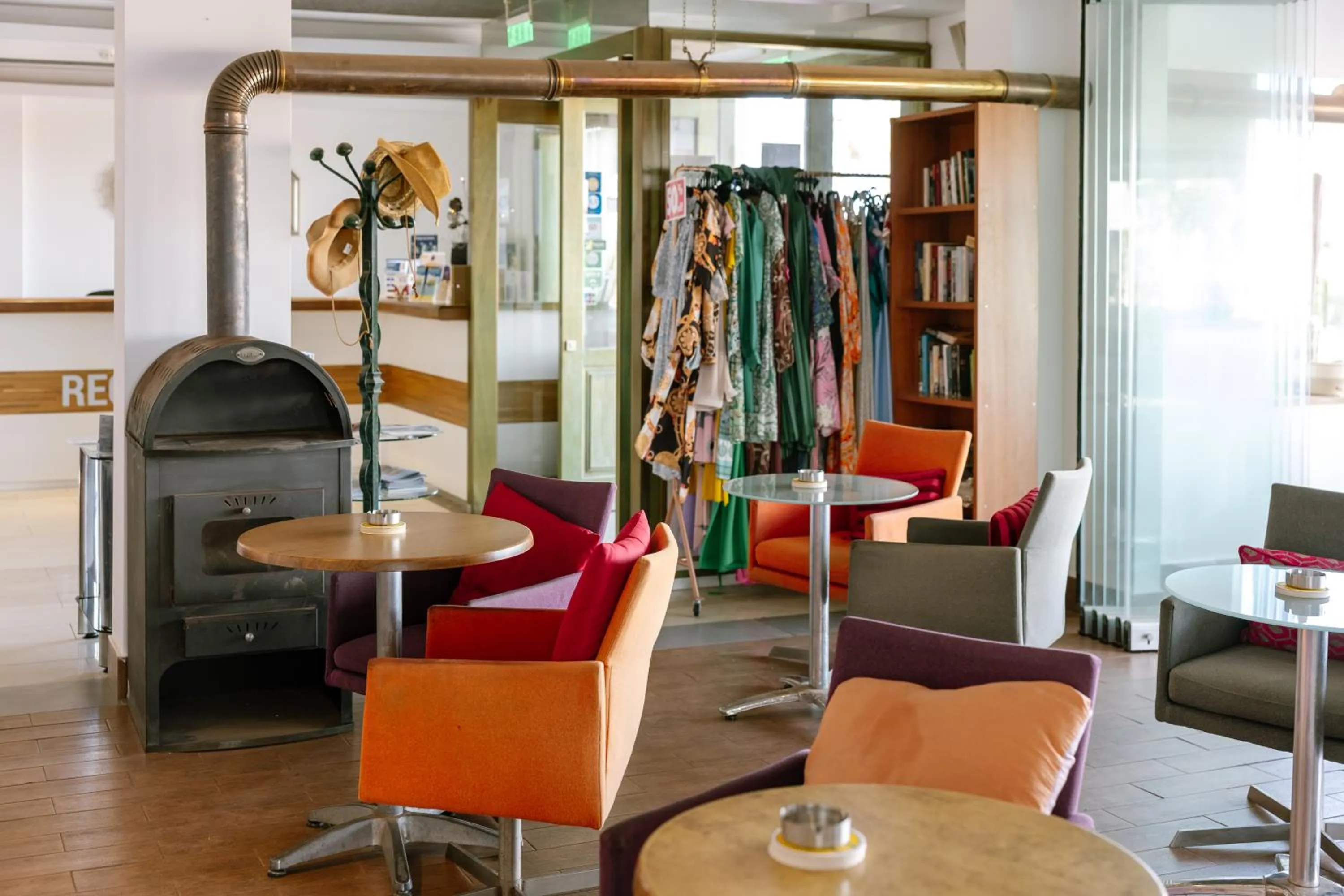 Restaurant/places to eat in Neptune Hotel Apartments Paphos