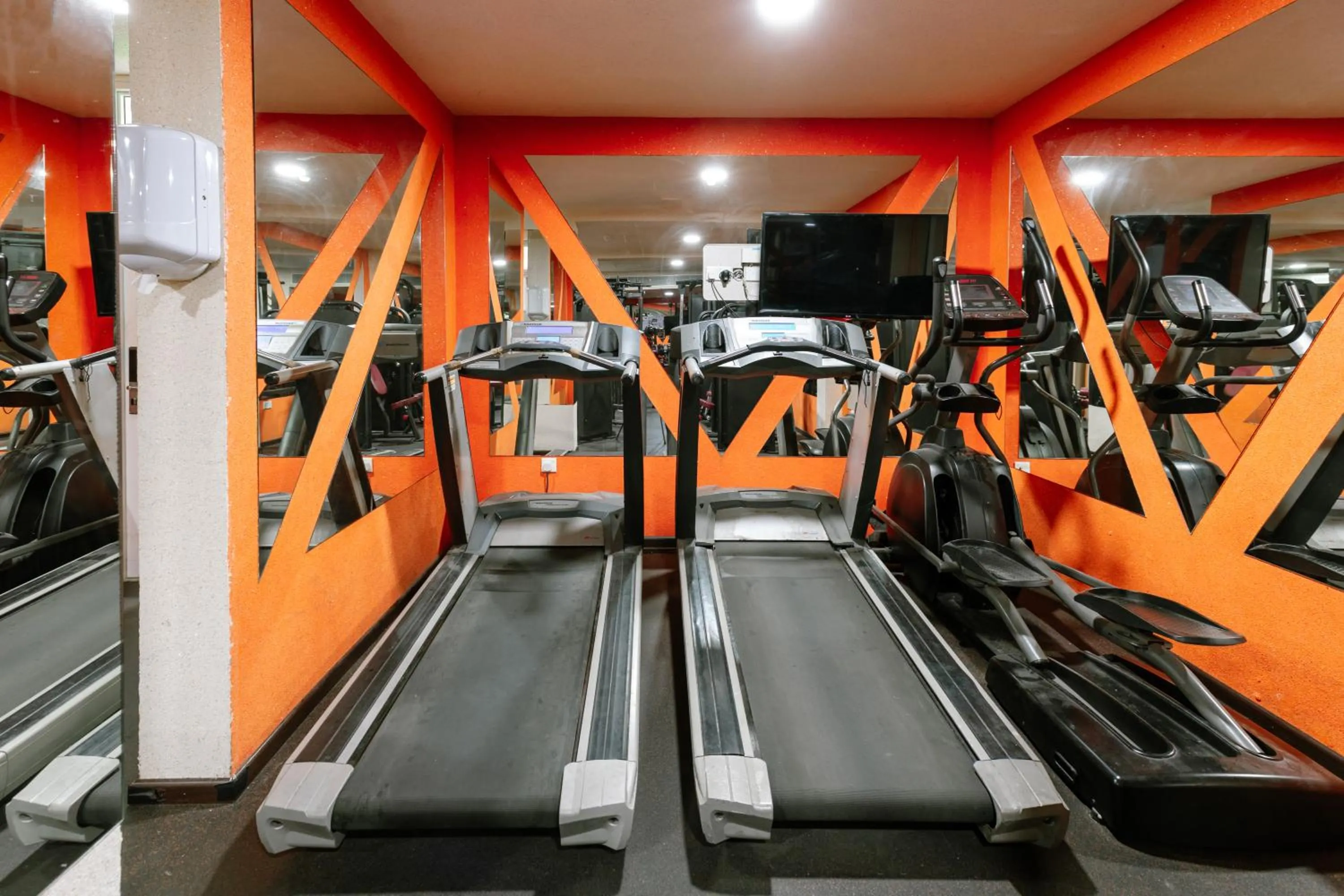 TV and multimedia in Neptune Hotel Apartments Paphos