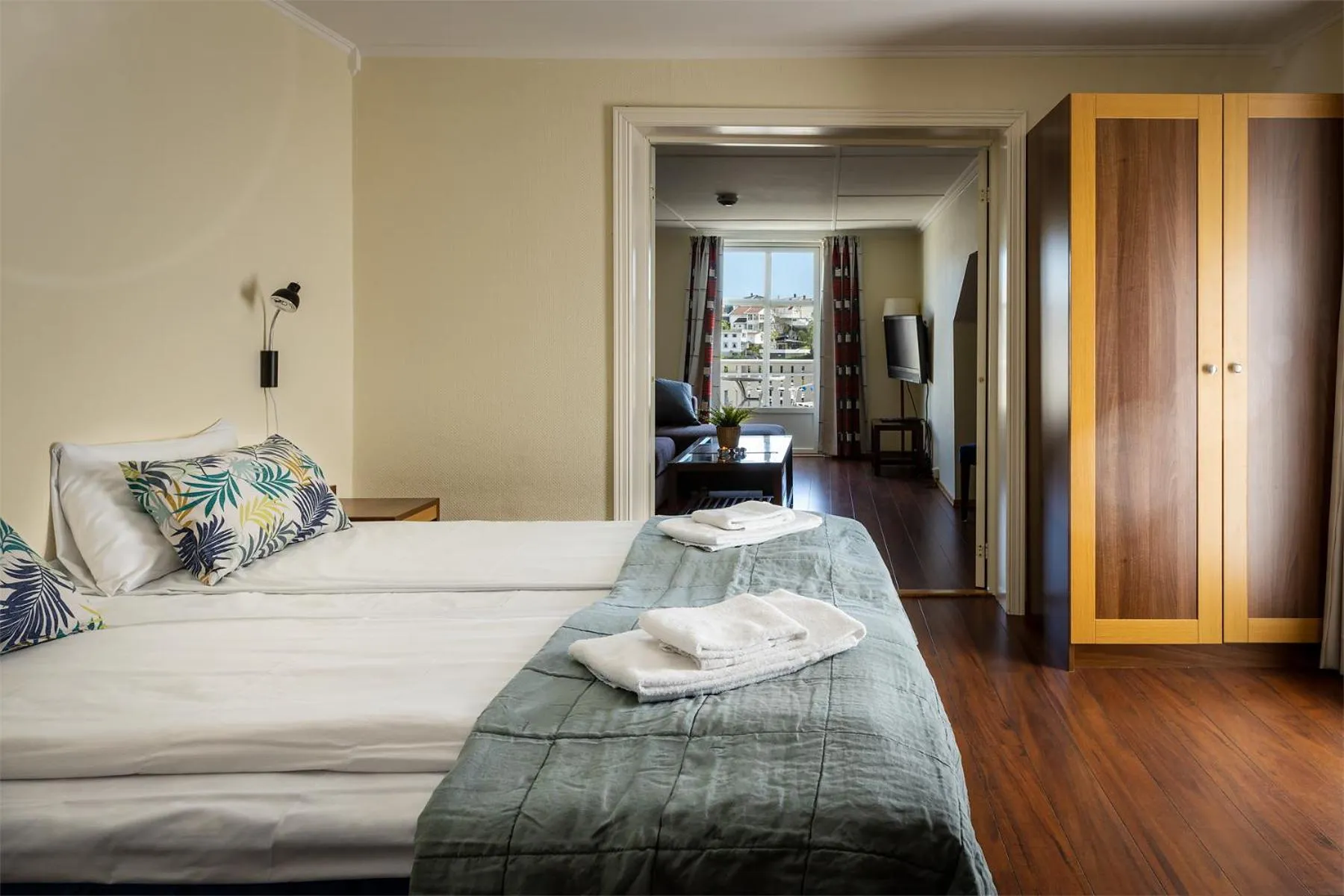 Sea view, Bed in Victoria Hotel Kragerø