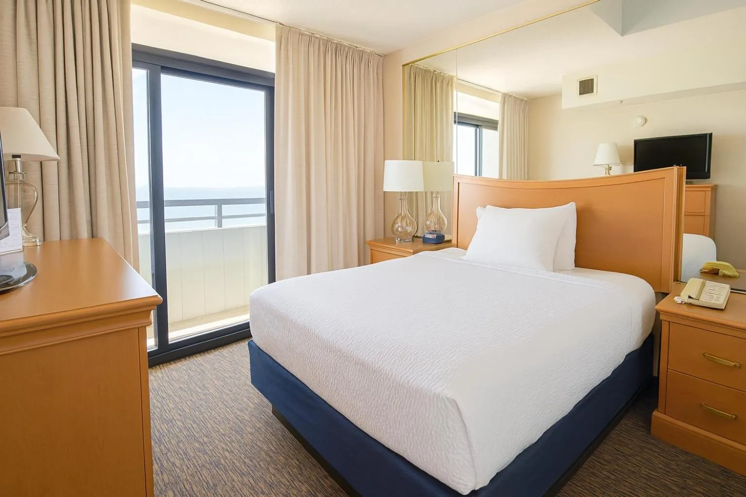 Bed in Four Sails Resort