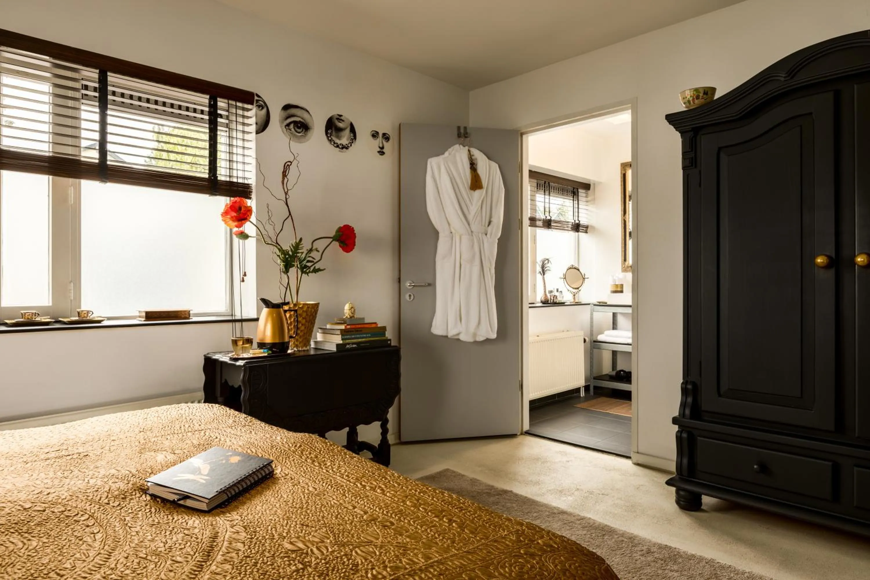 Decorative detail, Bed in B&B Habitat