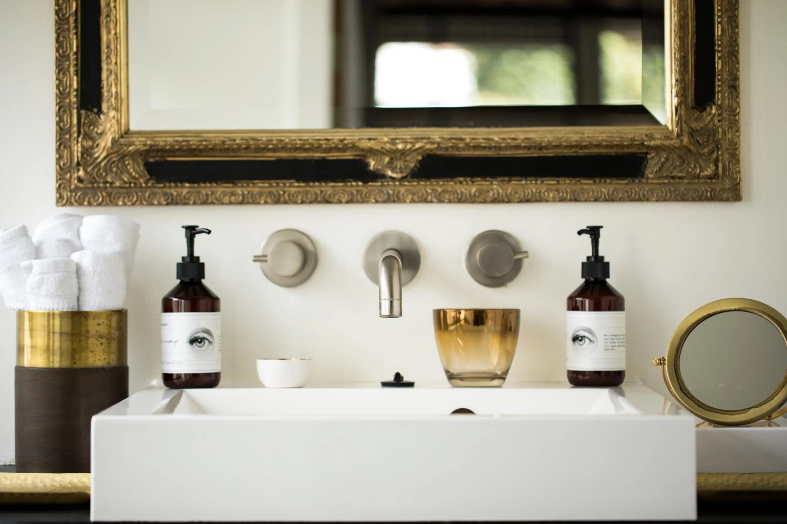 Decorative detail in B&B Habitat