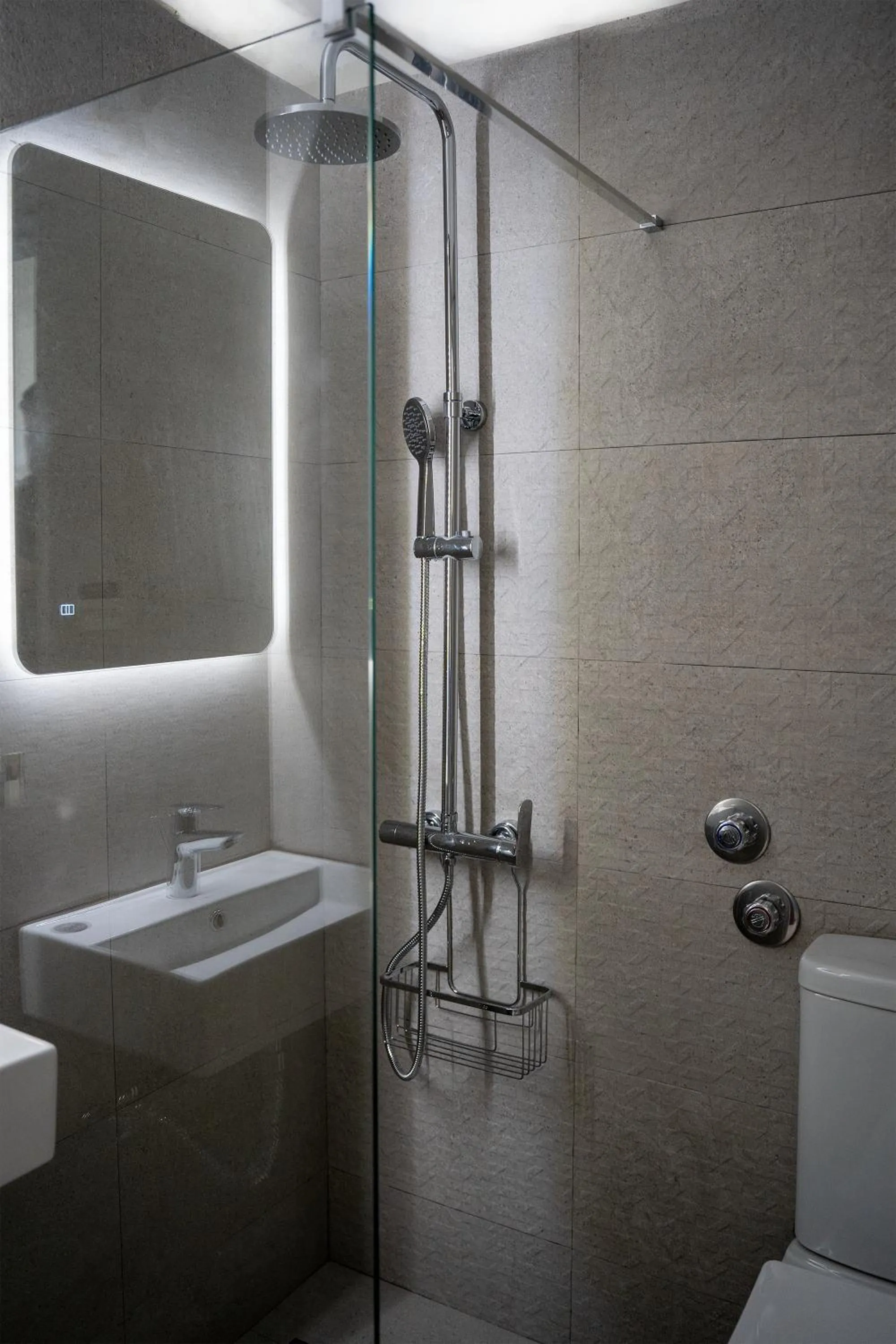 Toilet in Pittas Studios