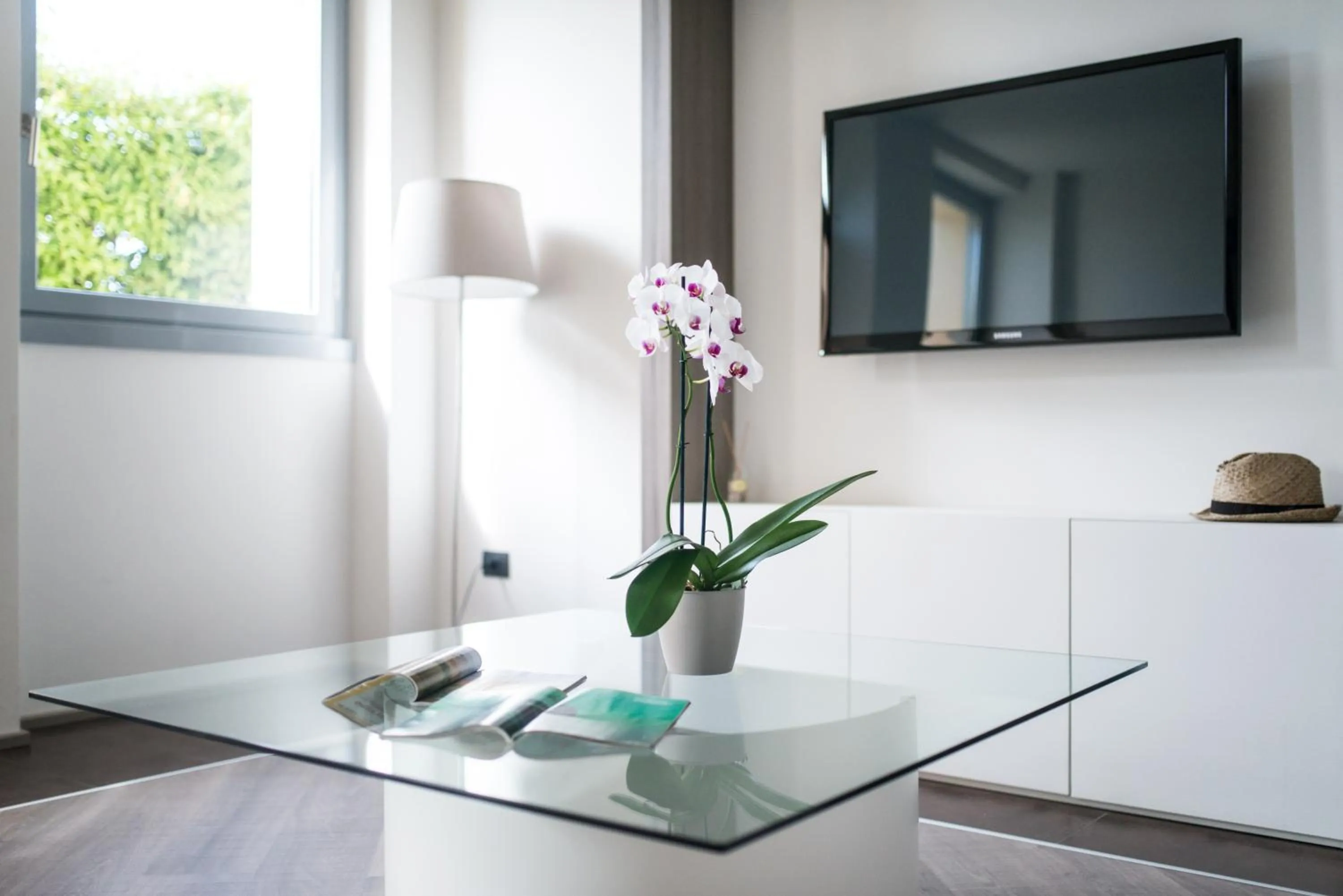 Communal lounge/ TV room in Hotel Corte Del Paggio