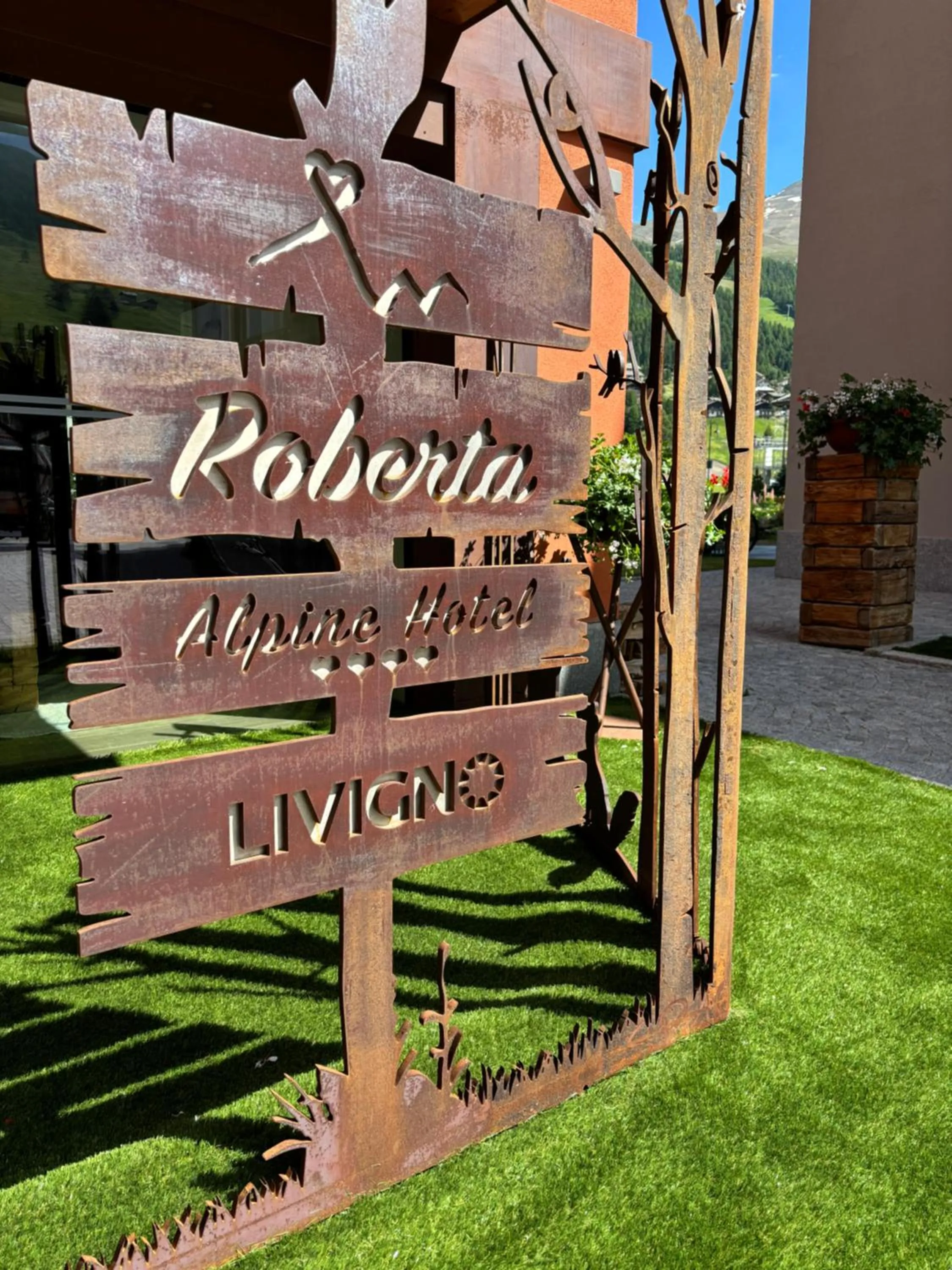 Garden in Hotel Roberta Alpine Adults only