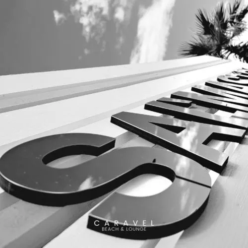 Restaurant/places to eat in Hotel Caravel