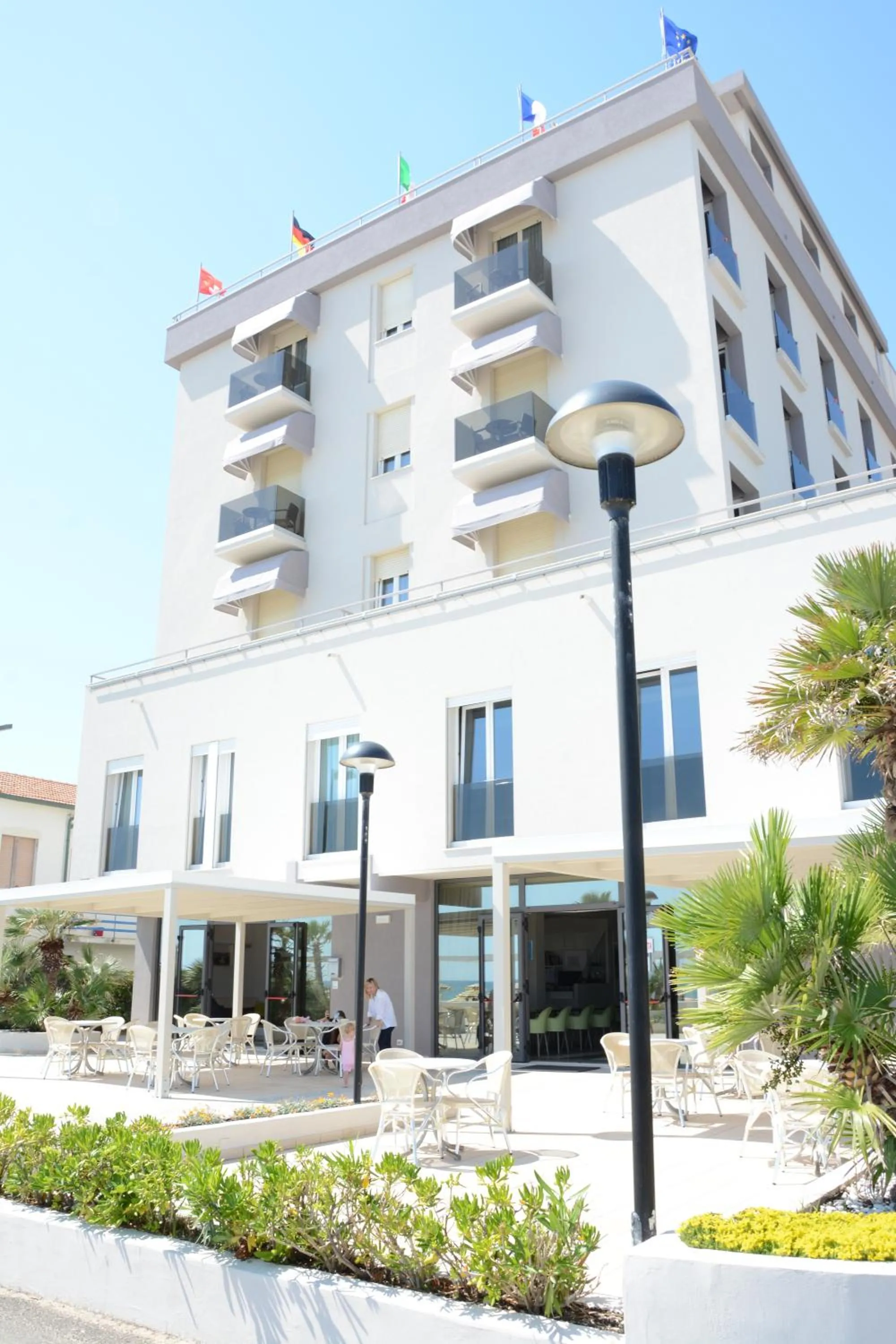 Property building in Hotel Caravel