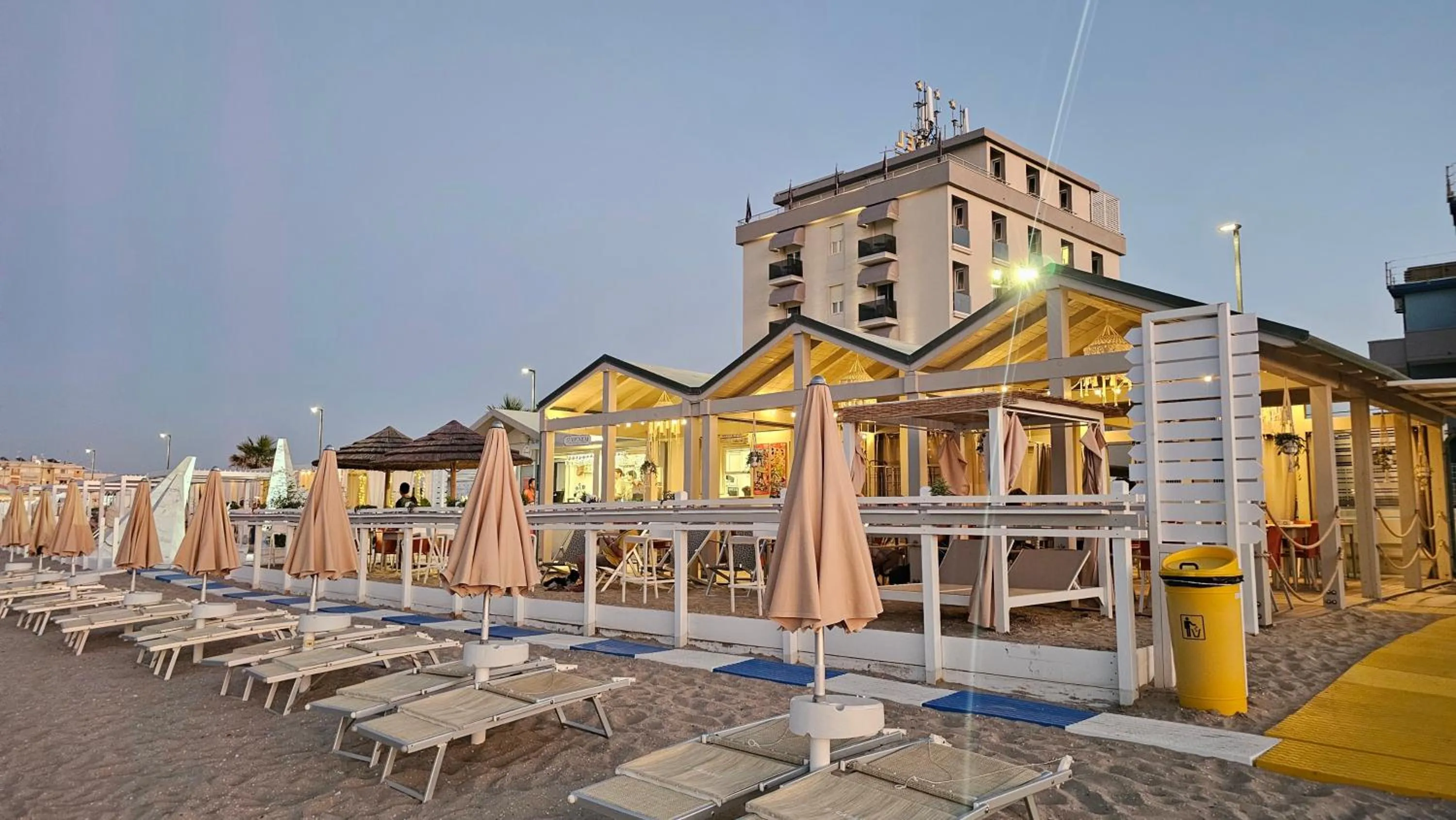Property building in Hotel Caravel