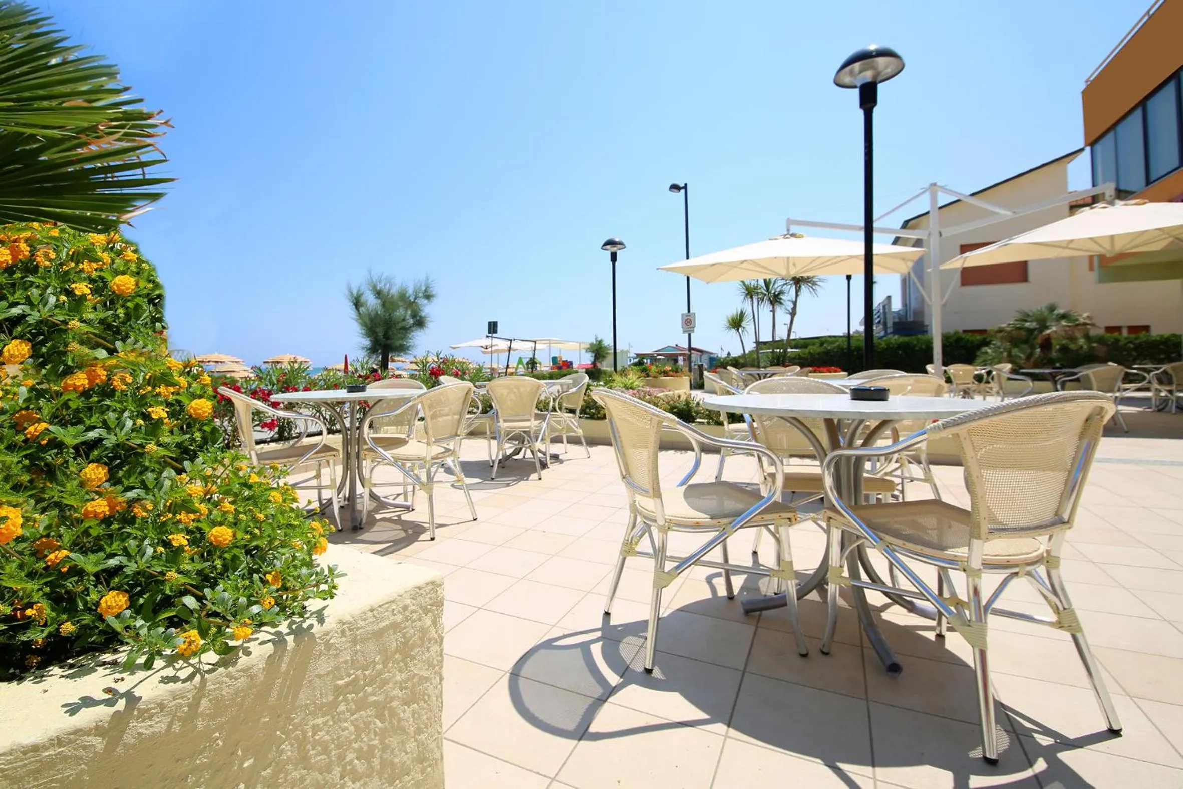 Property building in Hotel Caravel