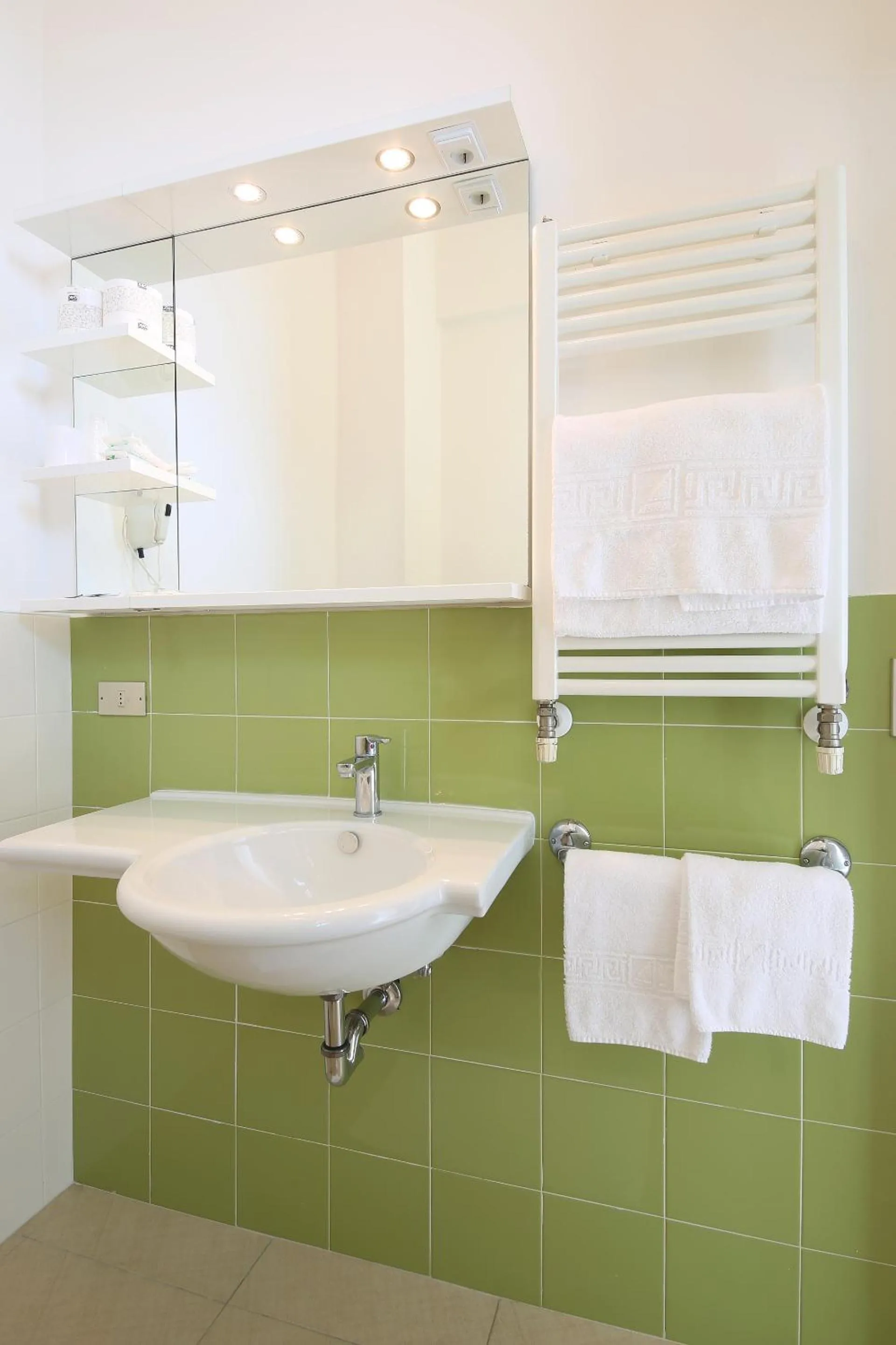 Bathroom in Hotel Caravel